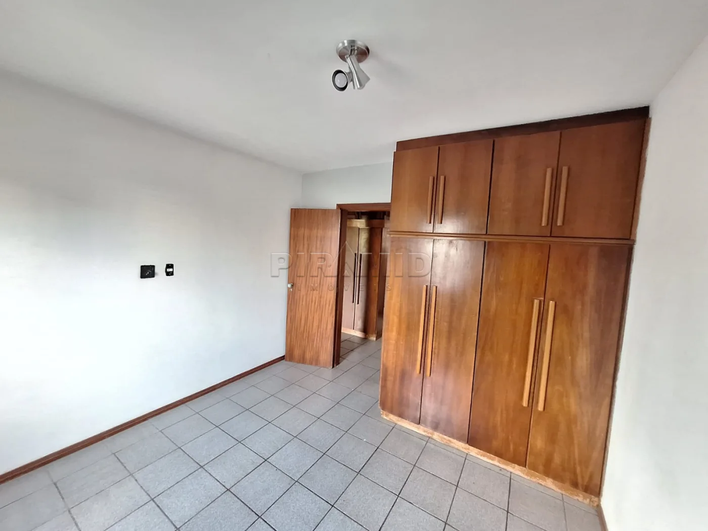 Alugar Apartamento / Padr&atilde;o em Ribeir&atilde;o Preto R$ 3.000,00 - Foto 10