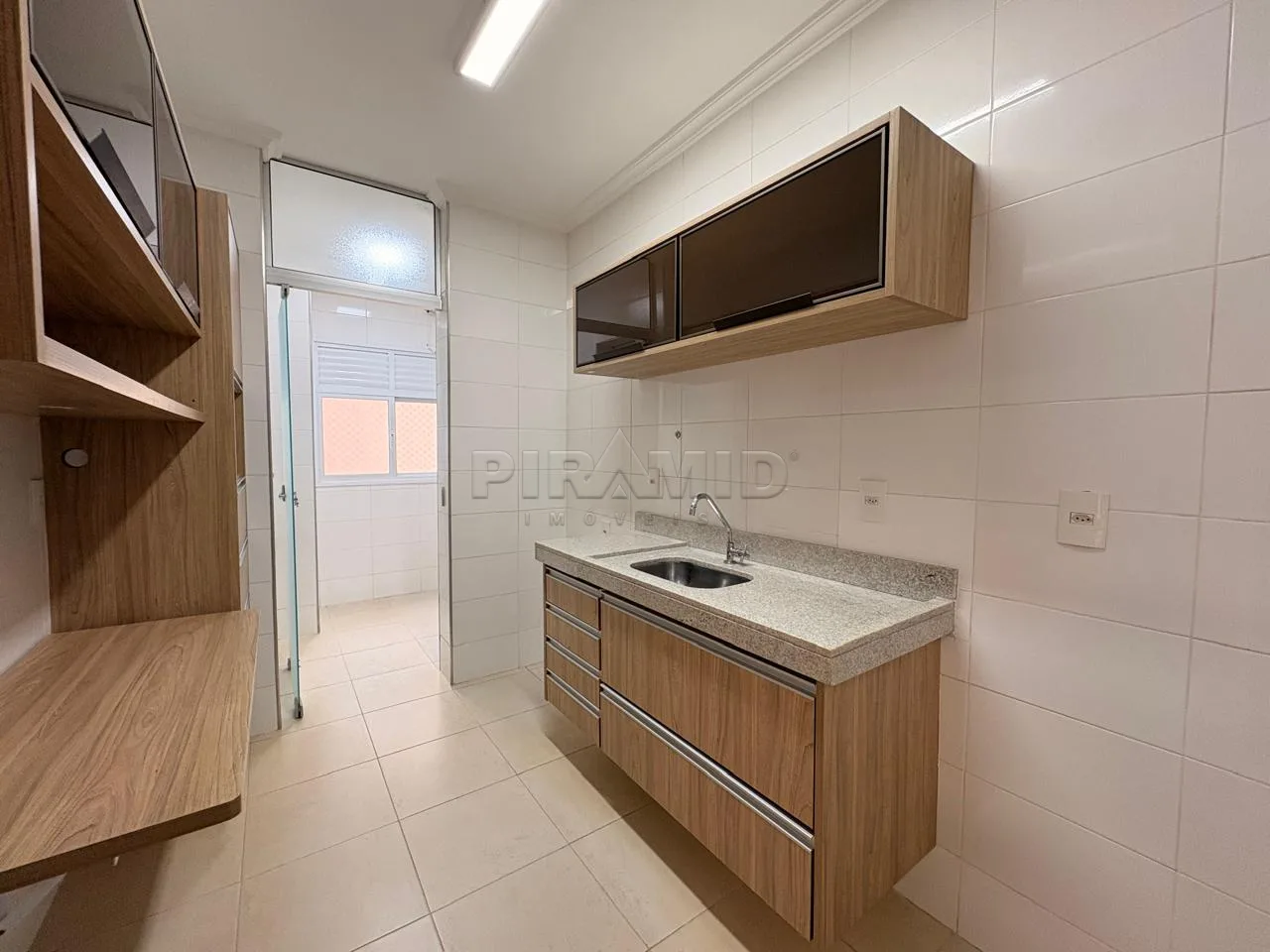 Alugar Apartamento / Padr&atilde;o em Ribeir&atilde;o Preto R$ 3.800,00 - Foto 7