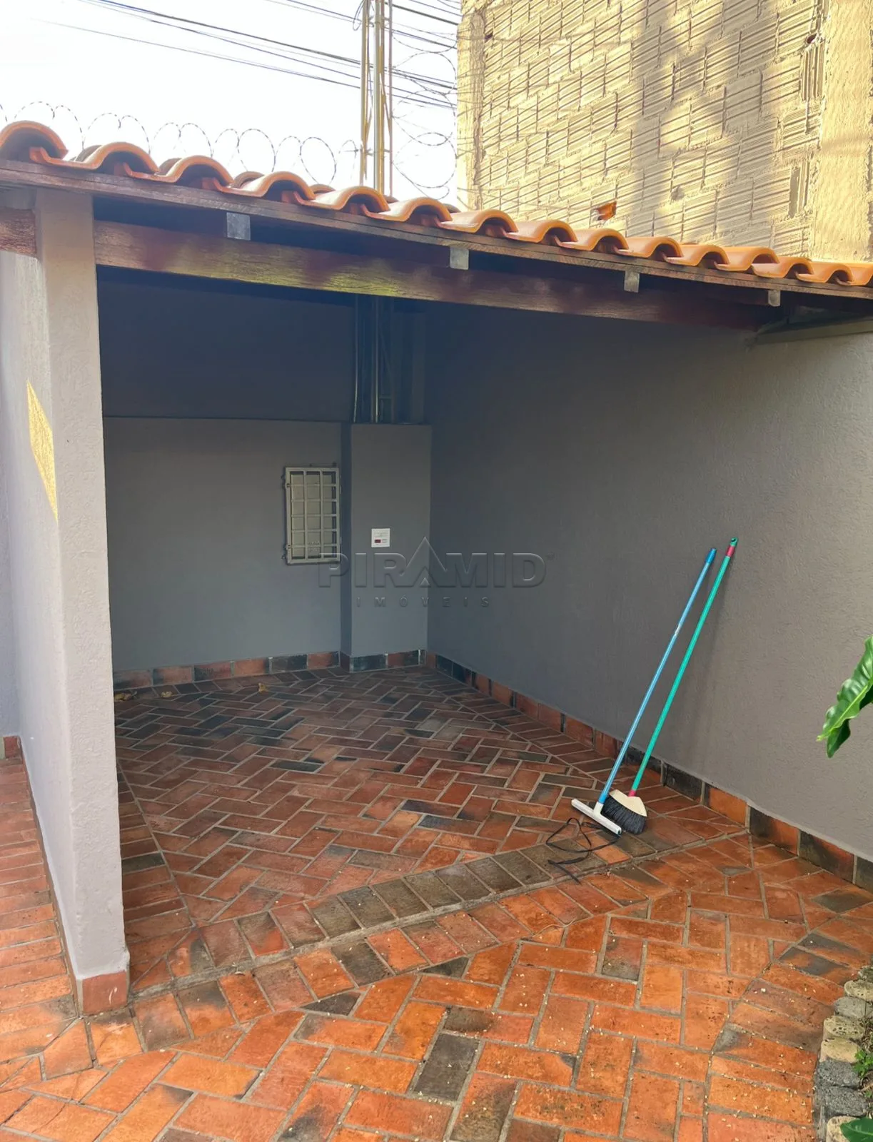 Comprar Casa / Padr&atilde;o em Ribeir&atilde;o Preto R$ 550.000,00 - Foto 3