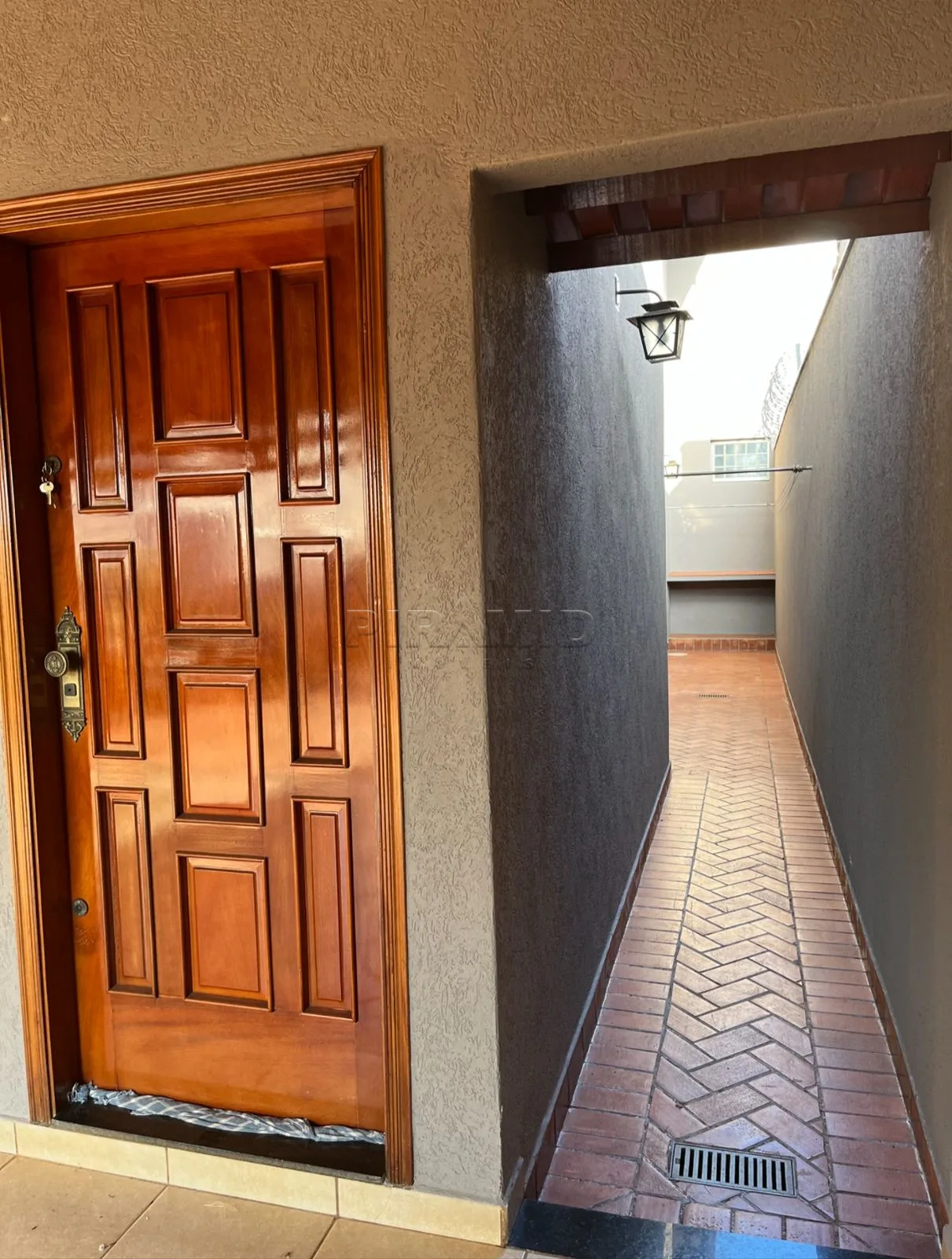 Comprar Casa / Padr&atilde;o em Ribeir&atilde;o Preto R$ 550.000,00 - Foto 4