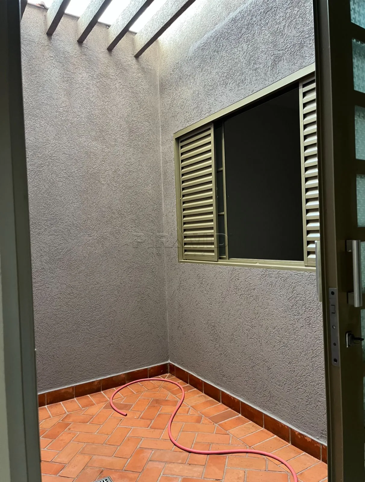 Comprar Casa / Padr&atilde;o em Ribeir&atilde;o Preto R$ 550.000,00 - Foto 16