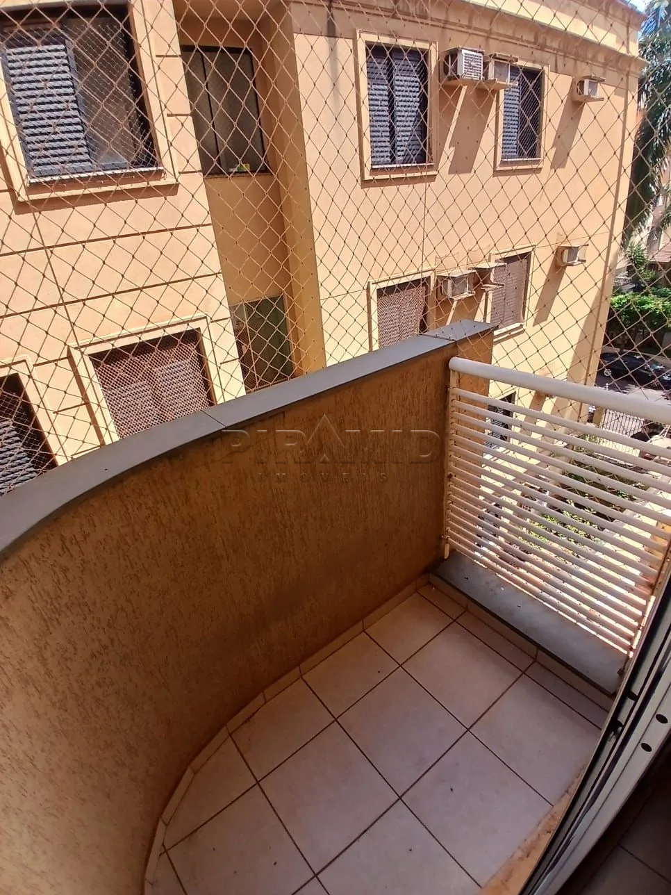 Alugar Apartamento / Padr&atilde;o em Ribeir&atilde;o Preto R$ 2.000,00 - Foto 5