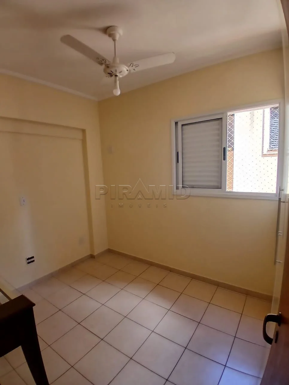 Alugar Apartamento / Padr&atilde;o em Ribeir&atilde;o Preto R$ 2.000,00 - Foto 7