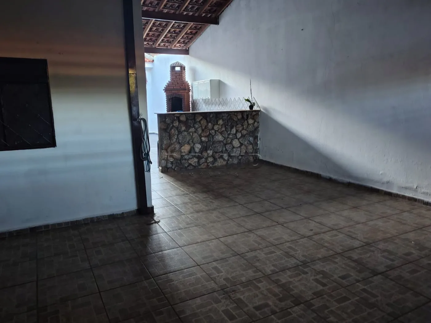 Alugar Casa / Padr&atilde;o em Ribeir&atilde;o Preto R$ 1.950,00 - Foto 1