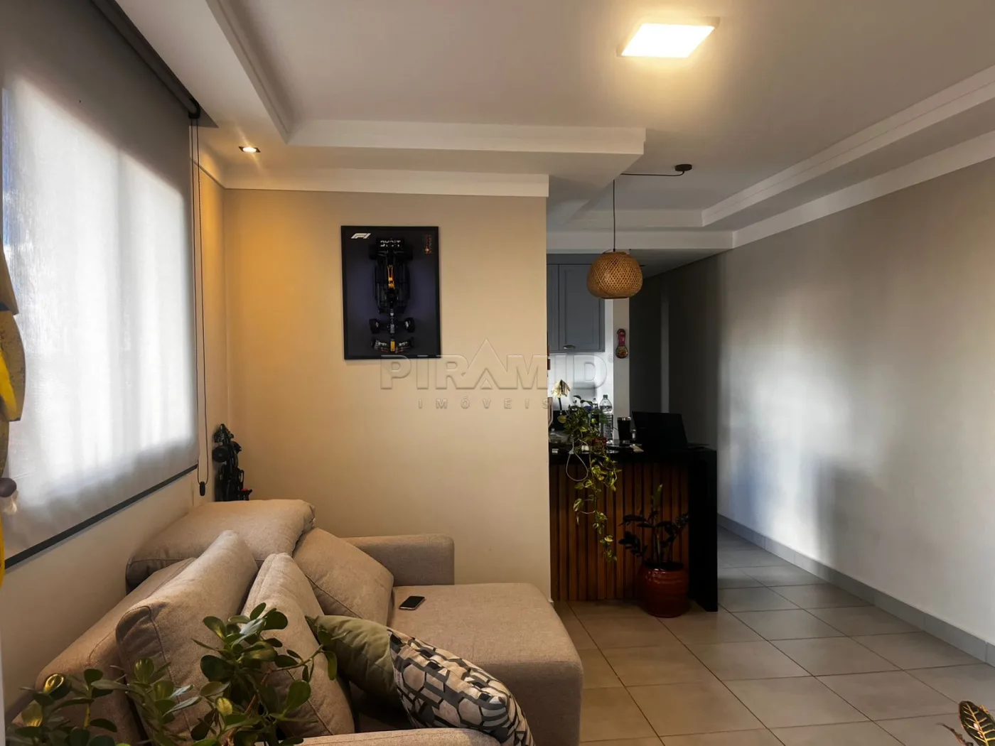 Comprar Apartamento / Padr&atilde;o em Ribeir&atilde;o Preto R$ 350.000,00 - Foto 1
