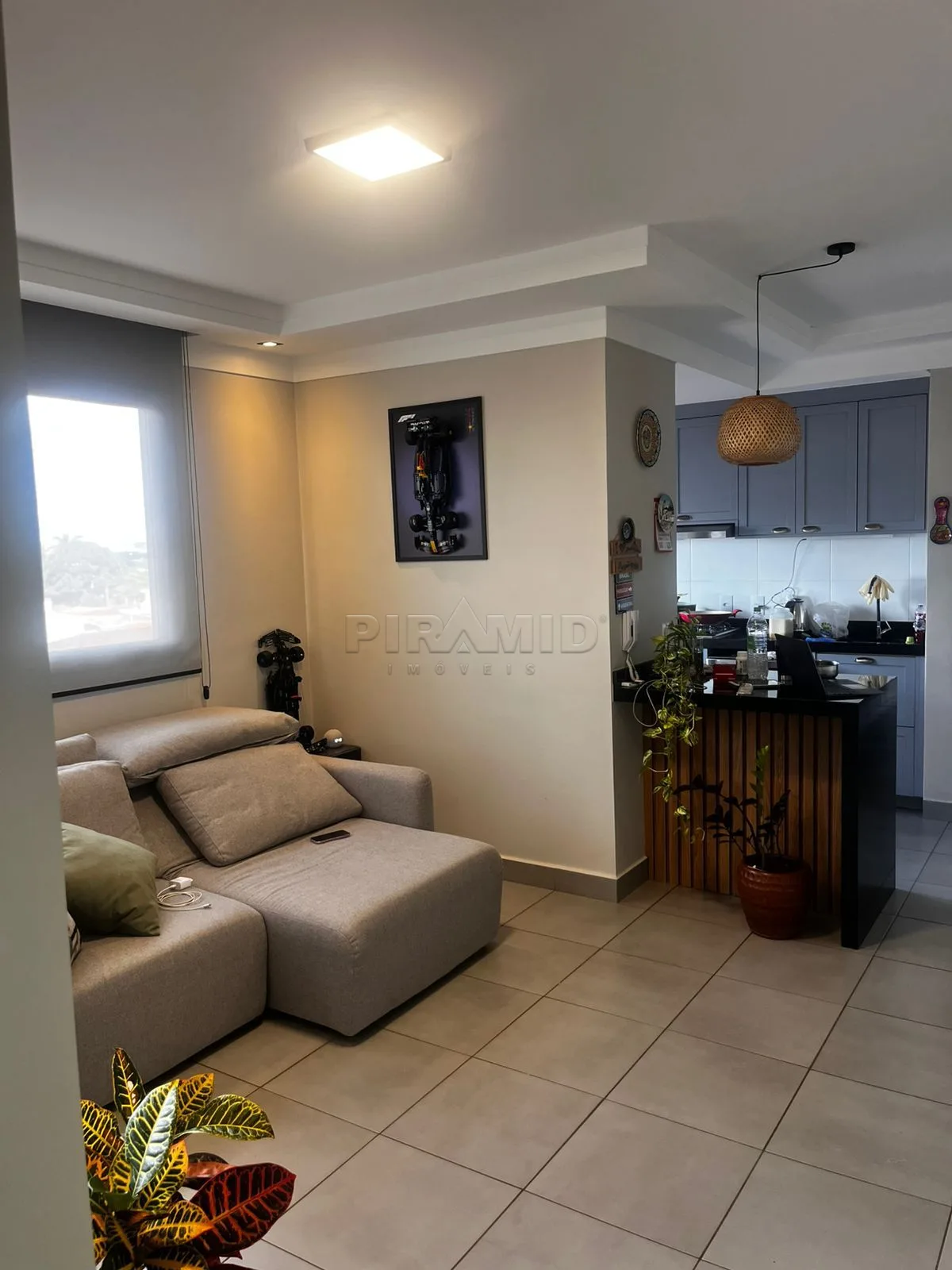 Comprar Apartamento / Padr&atilde;o em Ribeir&atilde;o Preto R$ 350.000,00 - Foto 2