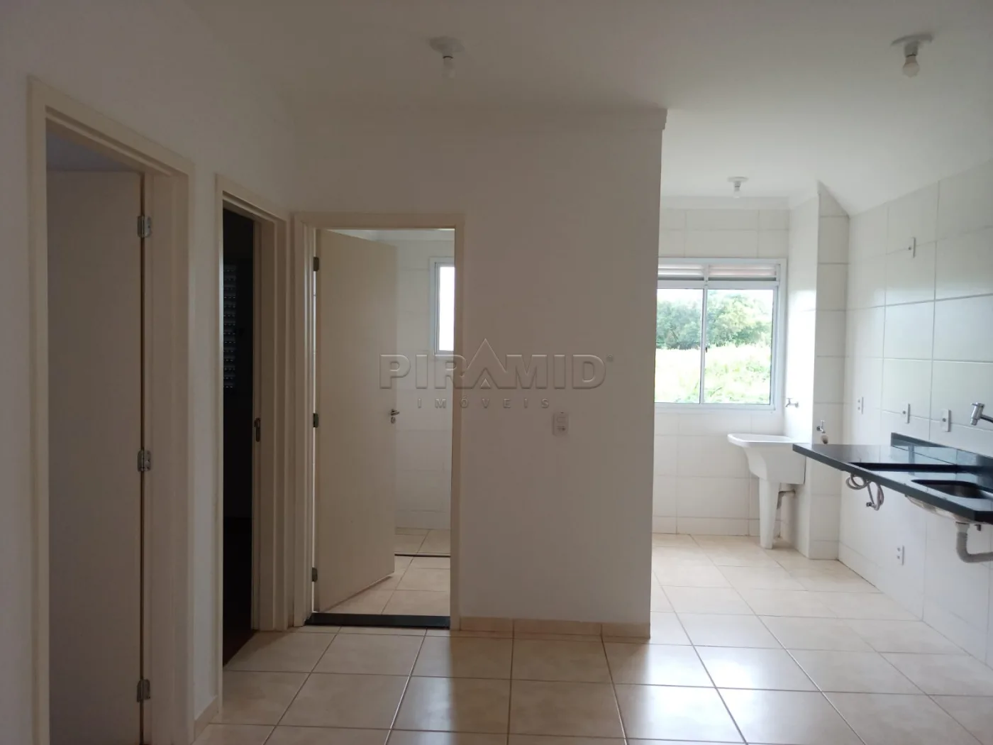 Alugar Apartamento / Padr&atilde;o em Ribeir&atilde;o Preto R$ 800,00 - Foto 2