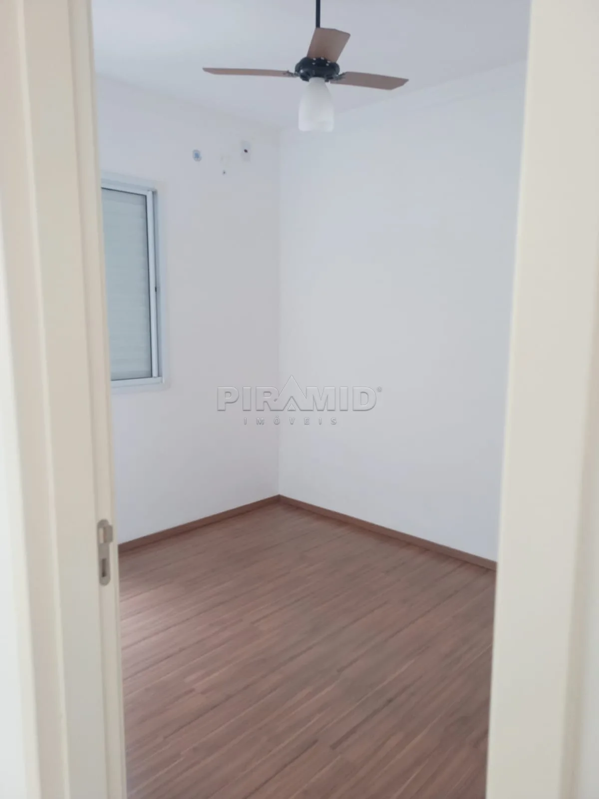 Alugar Apartamento / Padr&atilde;o em Ribeir&atilde;o Preto R$ 800,00 - Foto 12