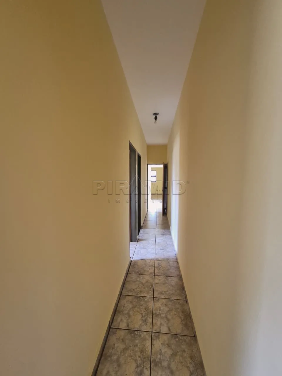 Alugar Casa / Padr&atilde;o em Ribeir&atilde;o Preto R$ 1.500,00 - Foto 6