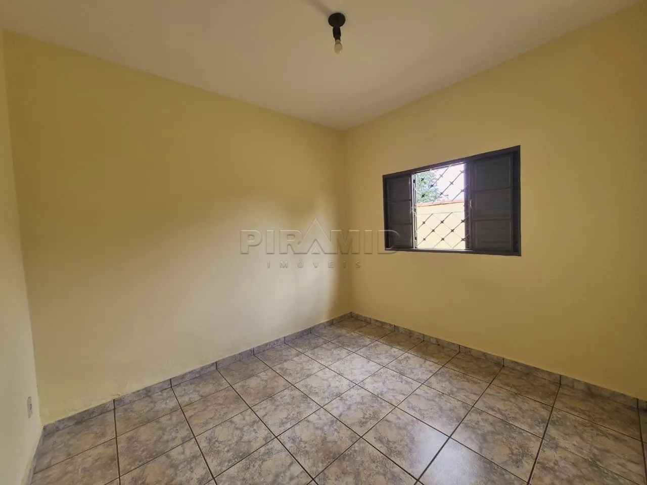 Alugar Casa / Padr&atilde;o em Ribeir&atilde;o Preto R$ 1.500,00 - Foto 9