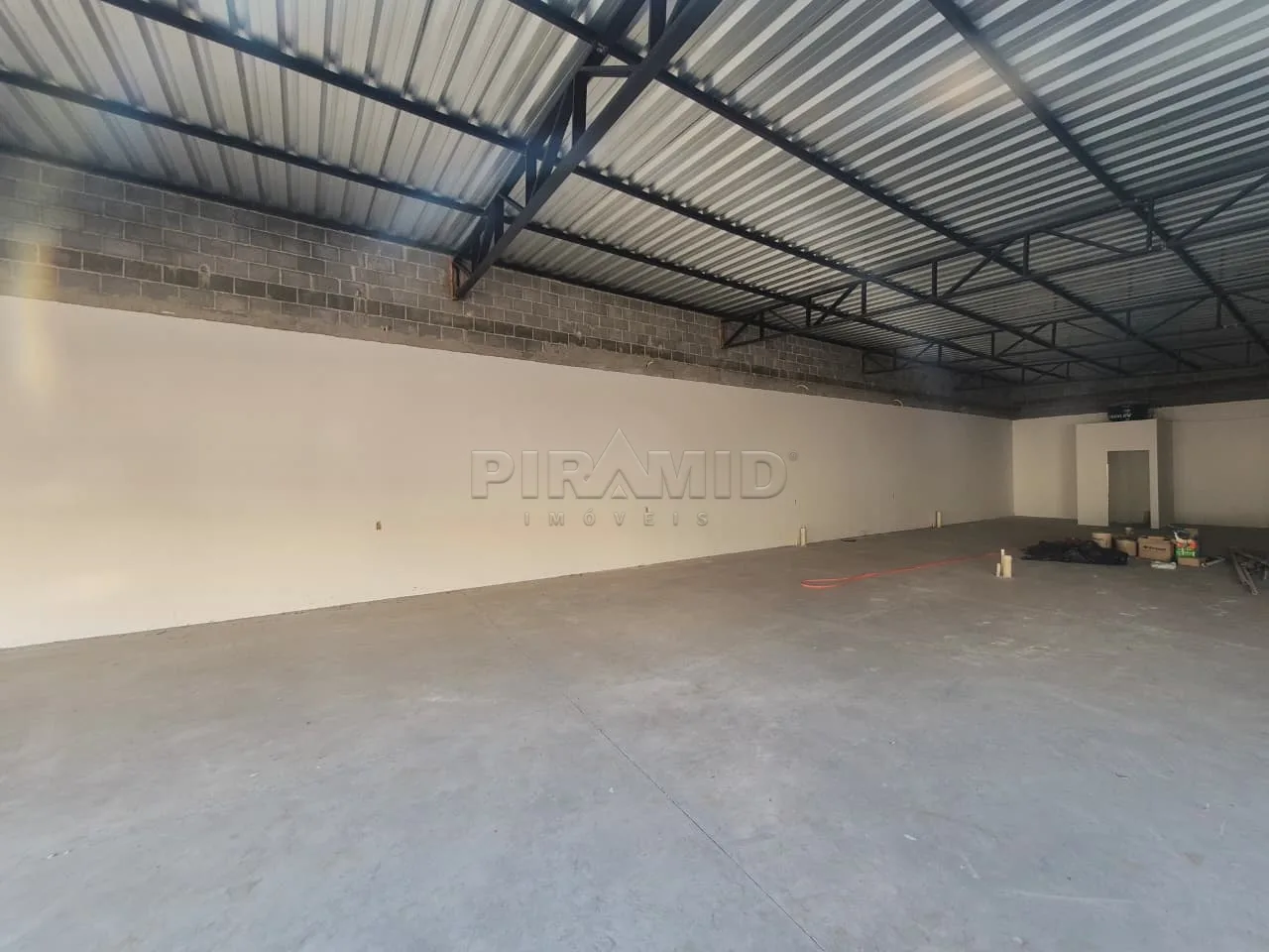 Alugar Comercial / Sal&atilde;o em Ribeir&atilde;o Preto R$ 8.916,00 - Foto 4