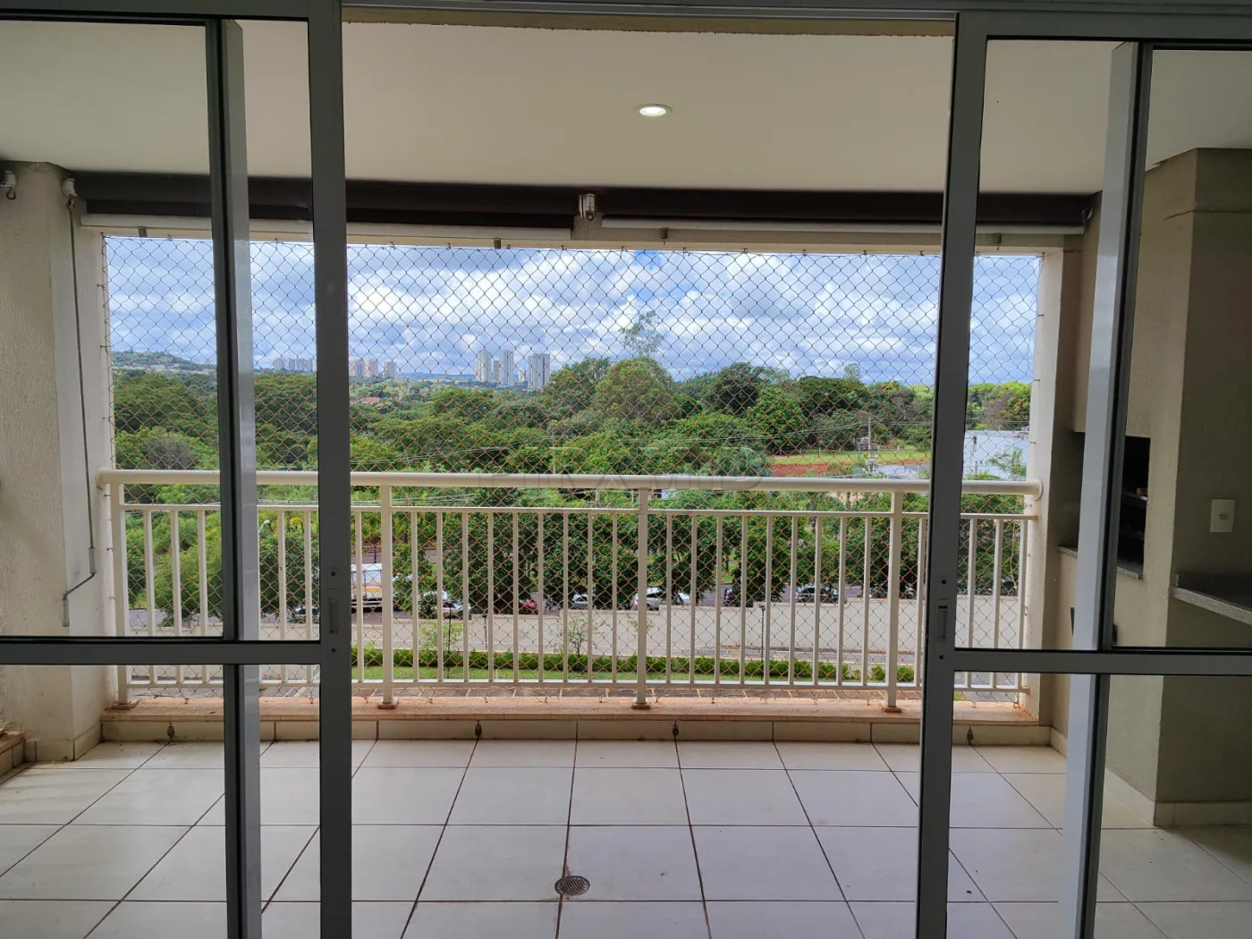 Alugar Apartamento / Padr&atilde;o em Ribeir&atilde;o Preto R$ 3.700,00 - Foto 4
