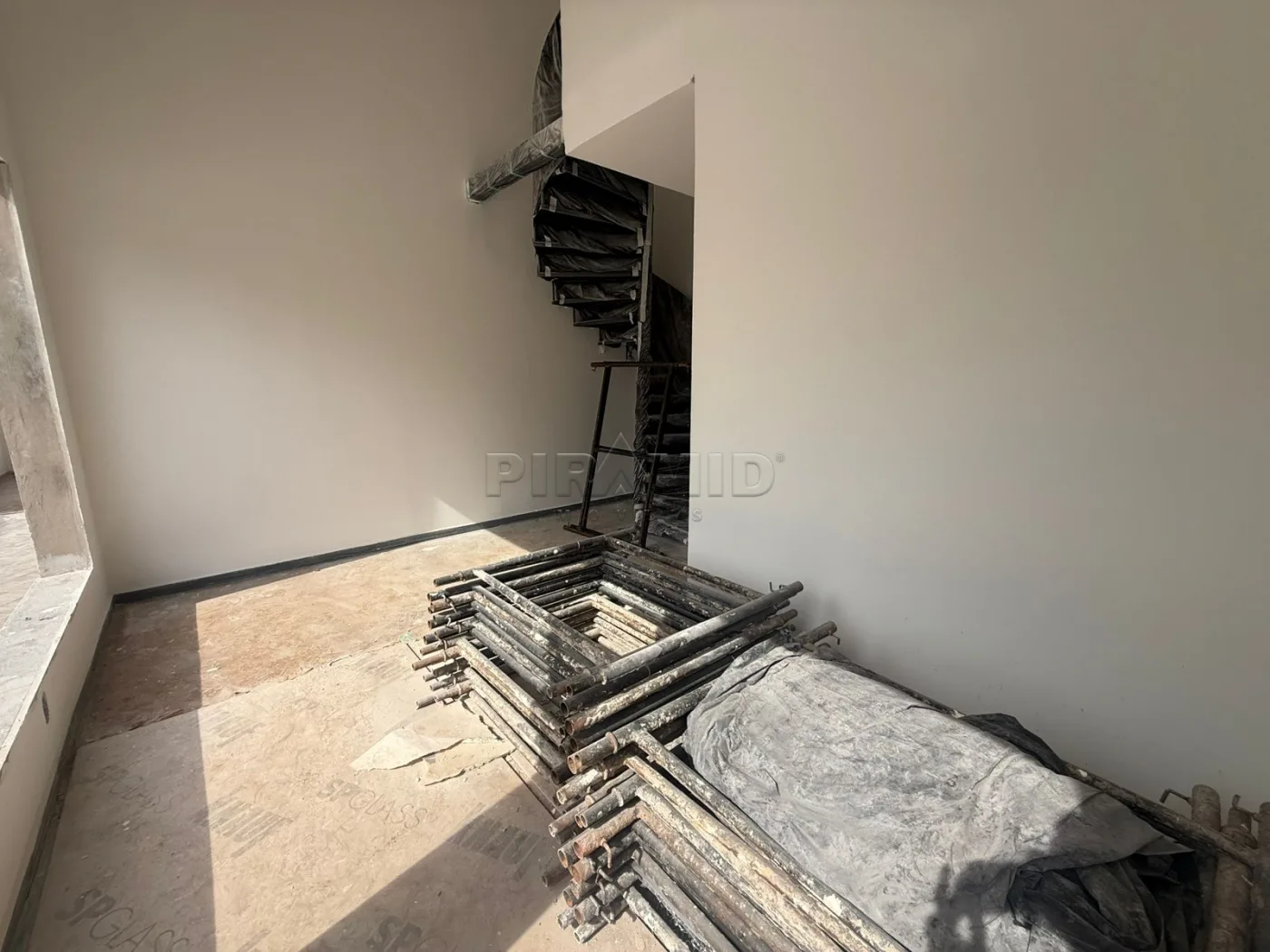 Alugar Comercial / Sal&atilde;o em Ribeir&atilde;o Preto R$ 3.200,00 - Foto 2