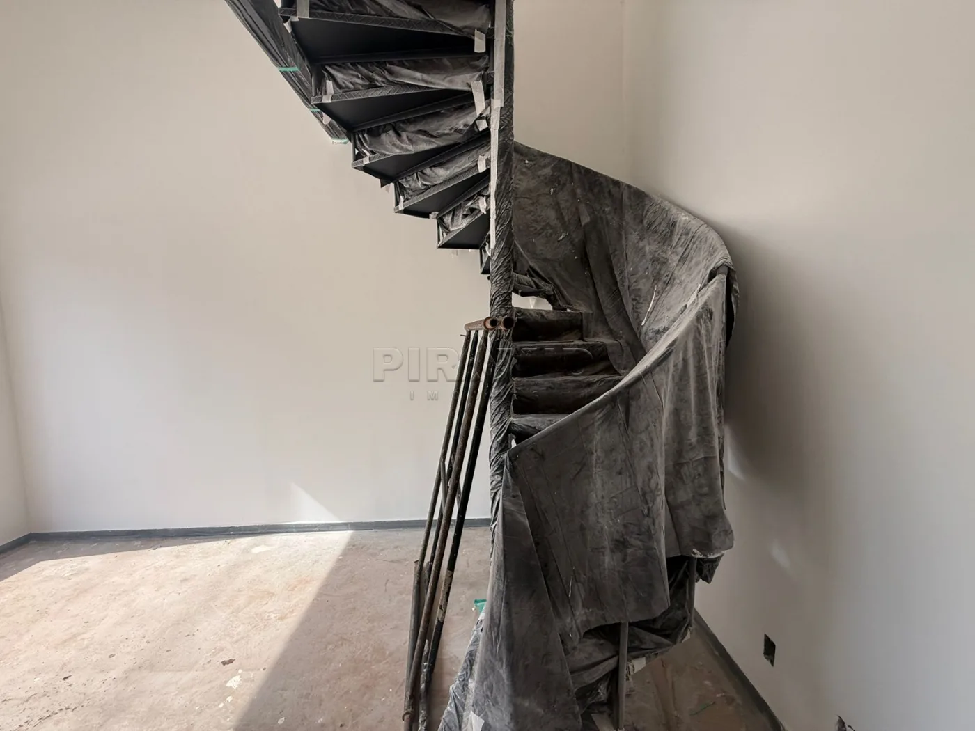 Alugar Comercial / Sal&atilde;o em Ribeir&atilde;o Preto R$ 3.200,00 - Foto 5