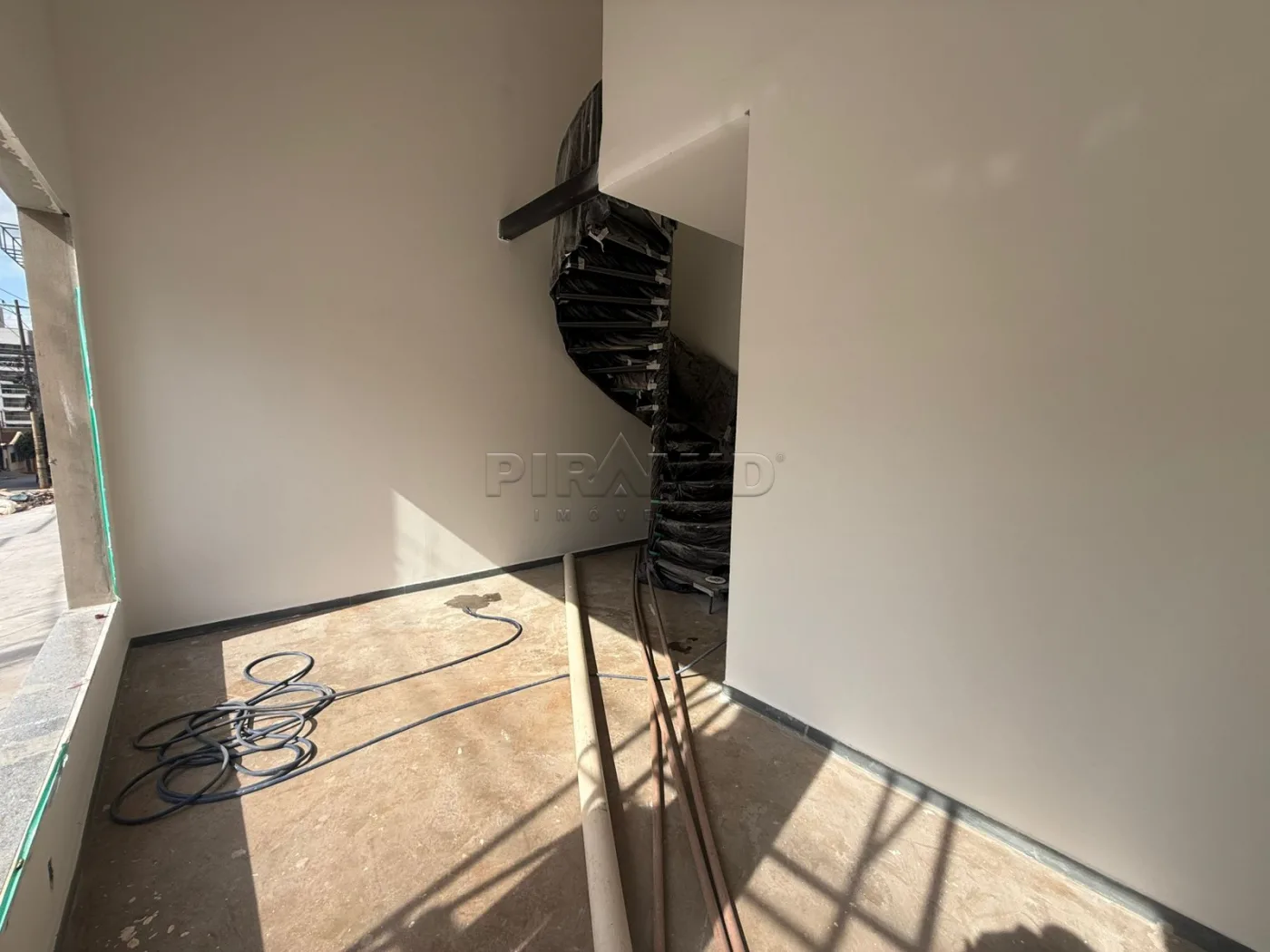 Alugar Comercial / Sal&atilde;o em Ribeir&atilde;o Preto R$ 3.200,00 - Foto 2