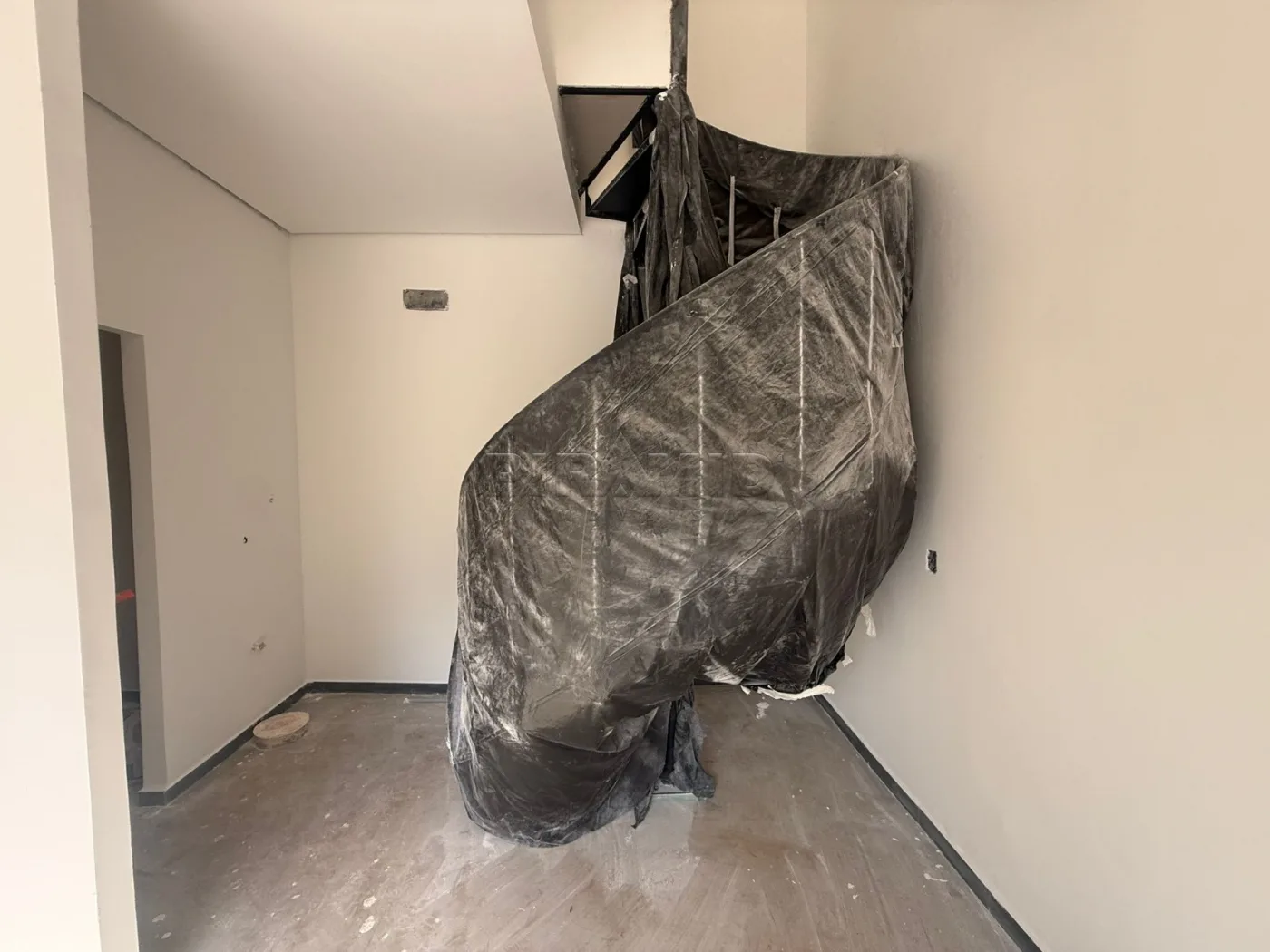 Alugar Comercial / Sal&atilde;o em Ribeir&atilde;o Preto R$ 3.200,00 - Foto 3