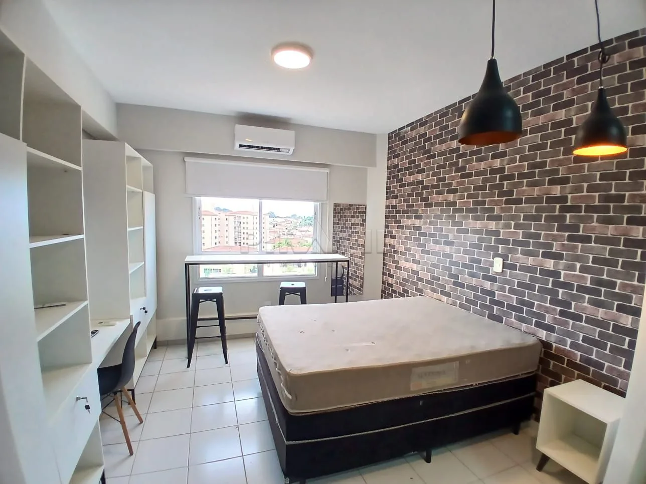 Alugar Apartamento / Padr&atilde;o em Ribeir&atilde;o Preto R$ 1.500,00 - Foto 2