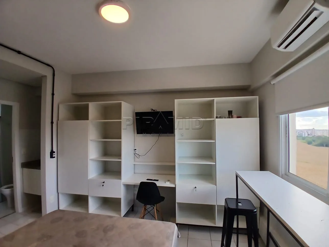 Alugar Apartamento / Padr&atilde;o em Ribeir&atilde;o Preto R$ 1.500,00 - Foto 3