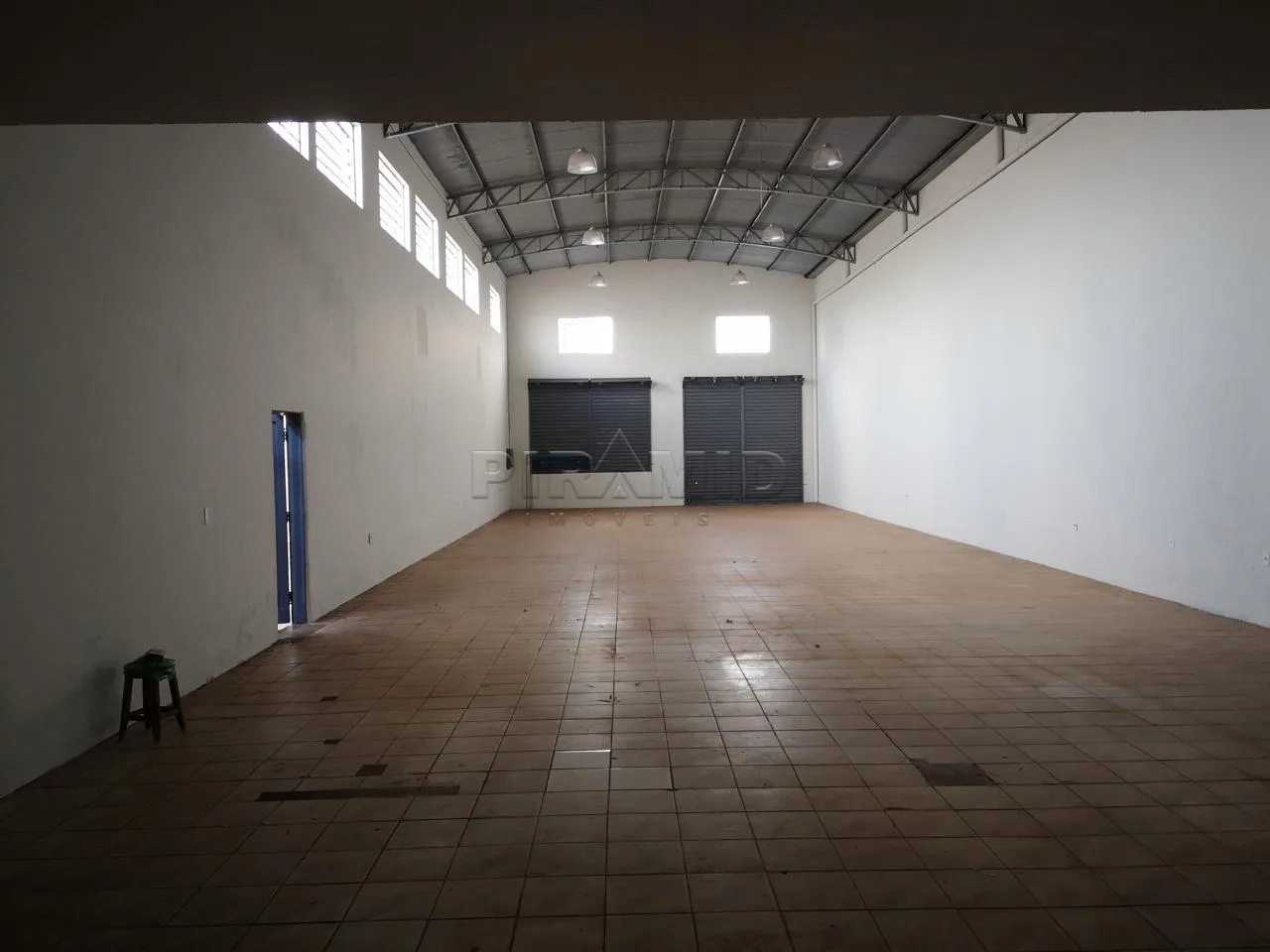 Alugar Comercial / Sal&atilde;o em Ribeir&atilde;o Preto R$ 7.700,00 - Foto 1