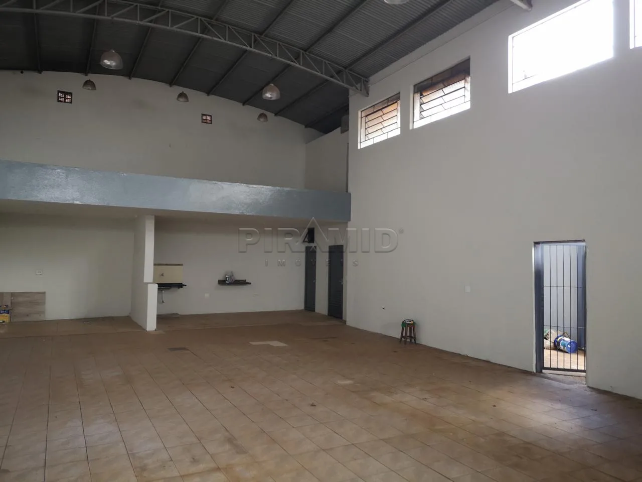 Alugar Comercial / Sal&atilde;o em Ribeir&atilde;o Preto R$ 7.700,00 - Foto 3