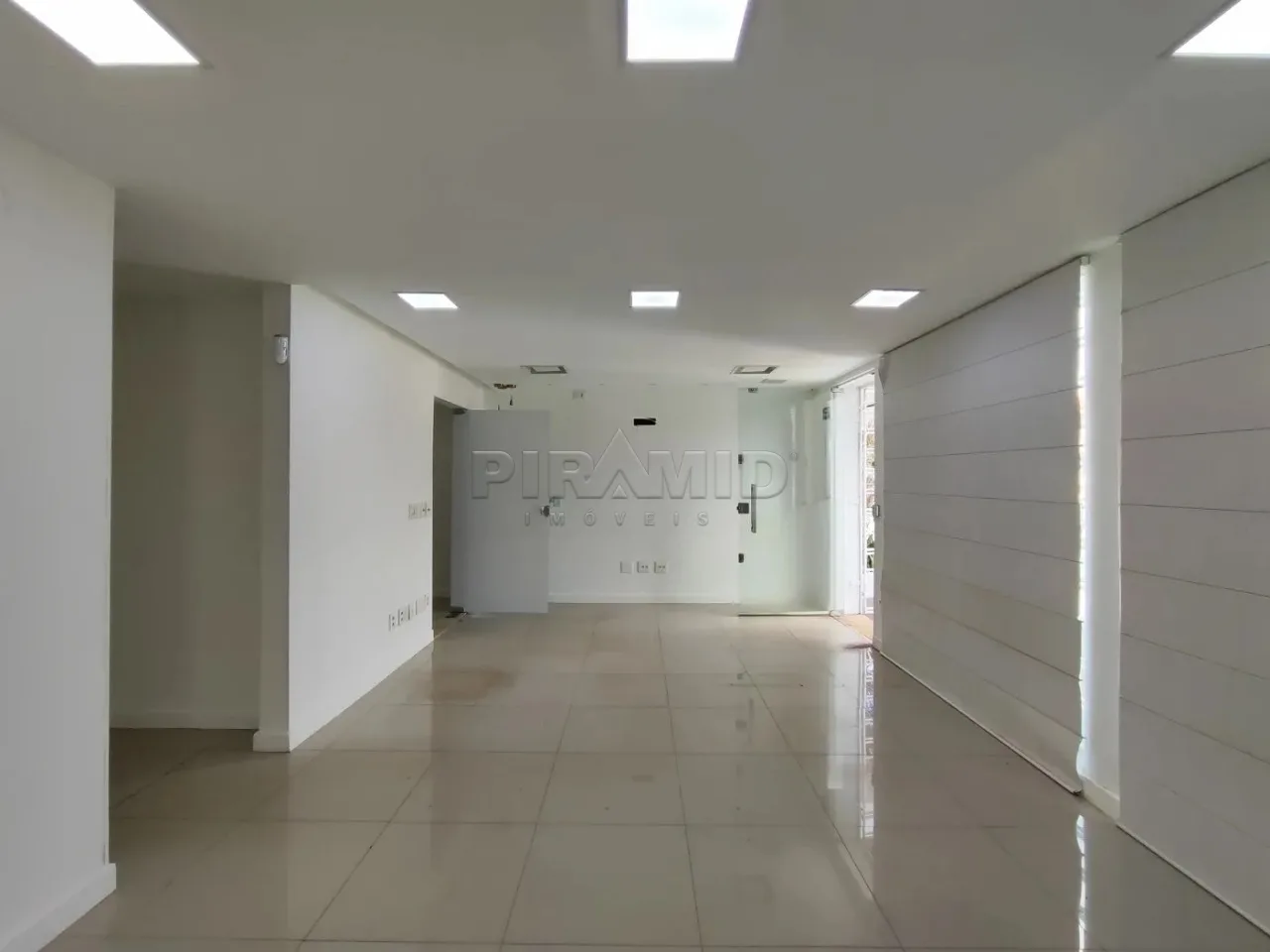 Alugar Comercial / Casa em Ribeir&atilde;o Preto R$ 11.000,00 - Foto 4