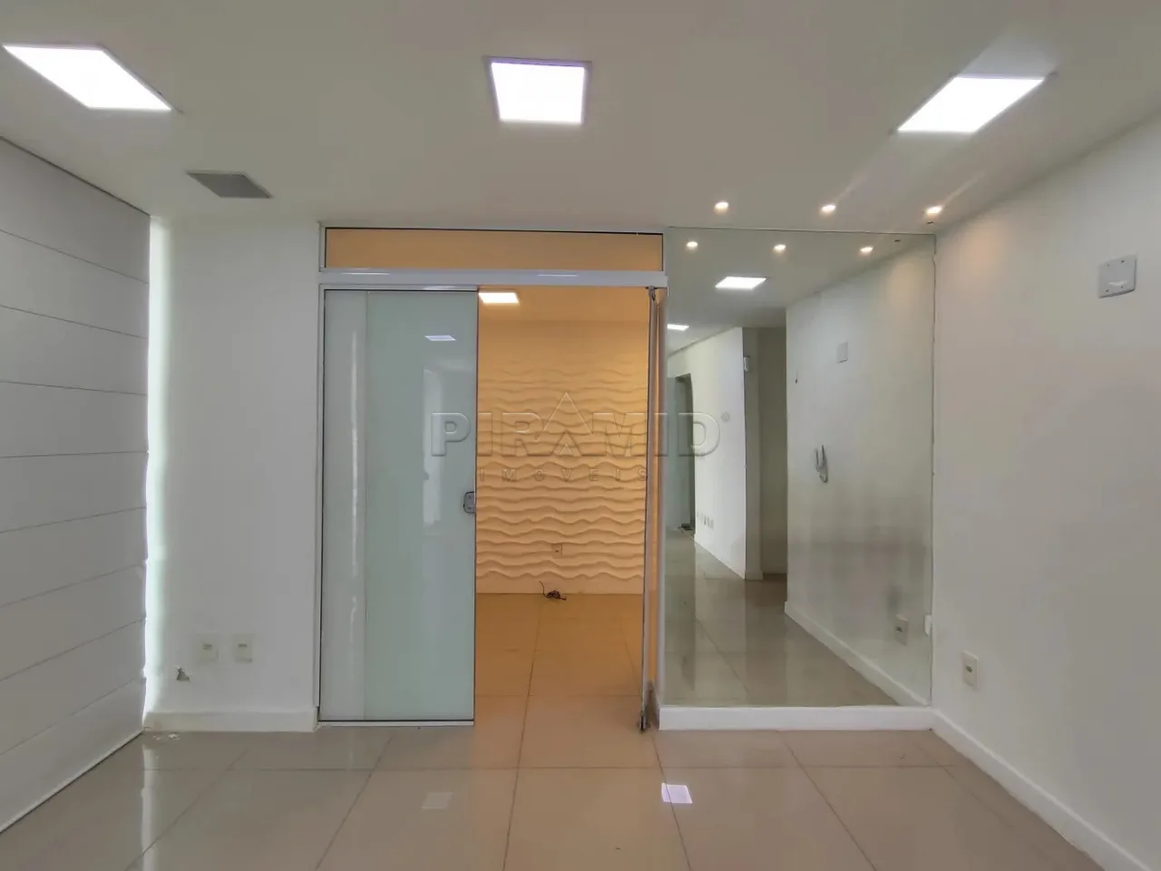 Alugar Comercial / Casa em Ribeir&atilde;o Preto R$ 11.000,00 - Foto 9