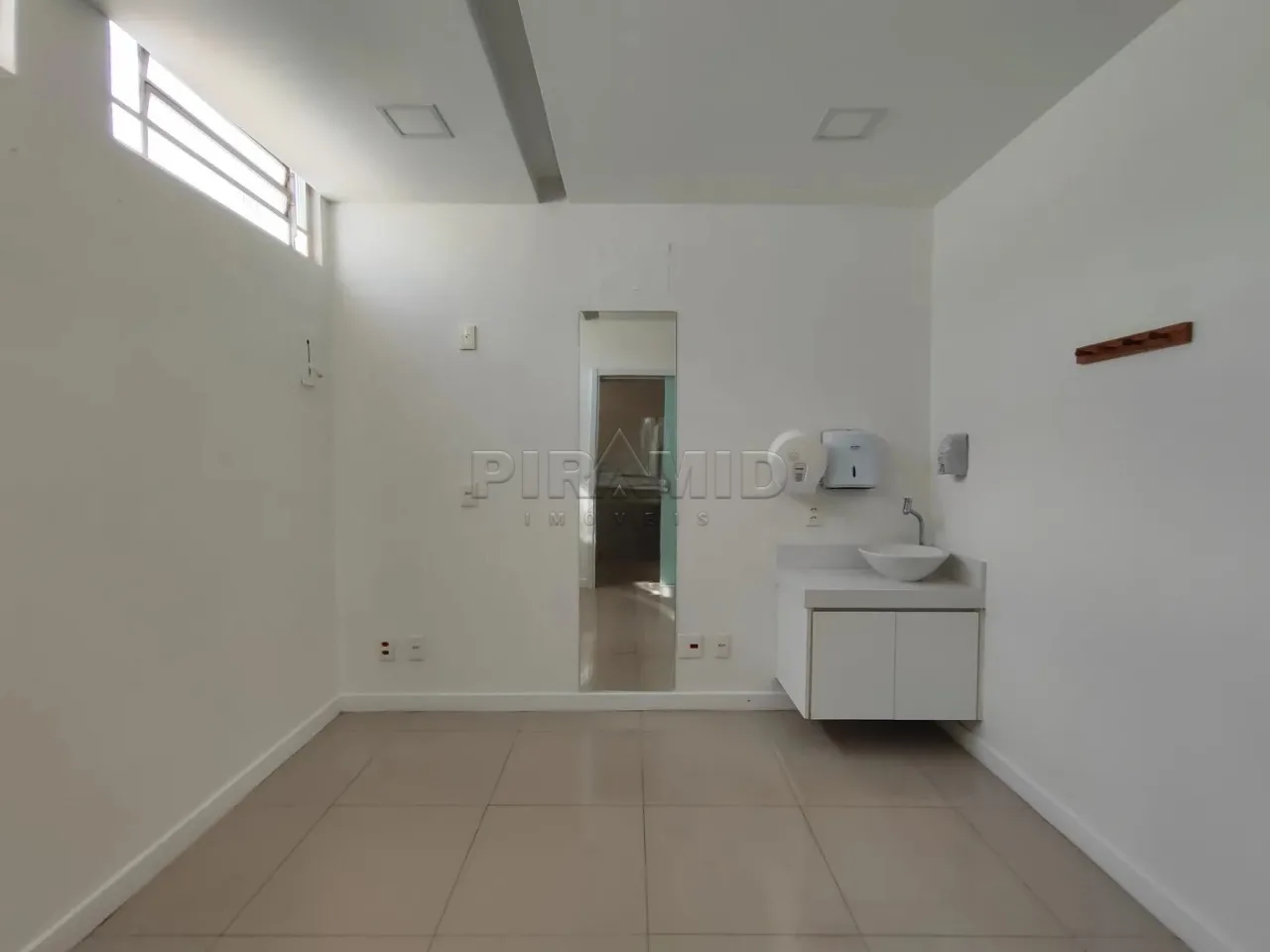 Alugar Comercial / Casa em Ribeir&atilde;o Preto R$ 11.000,00 - Foto 31