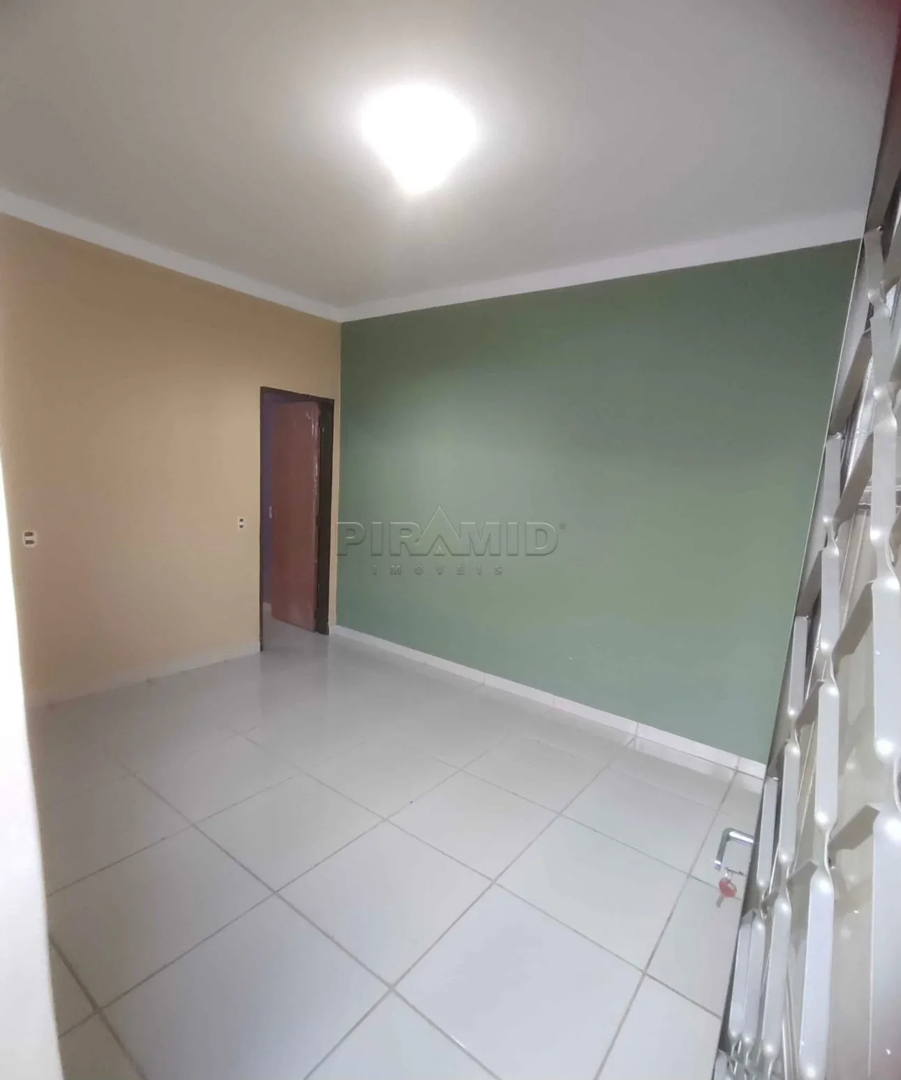 Comprar Casa / Padr&atilde;o em Ribeir&atilde;o Preto R$ 290.000,00 - Foto 1