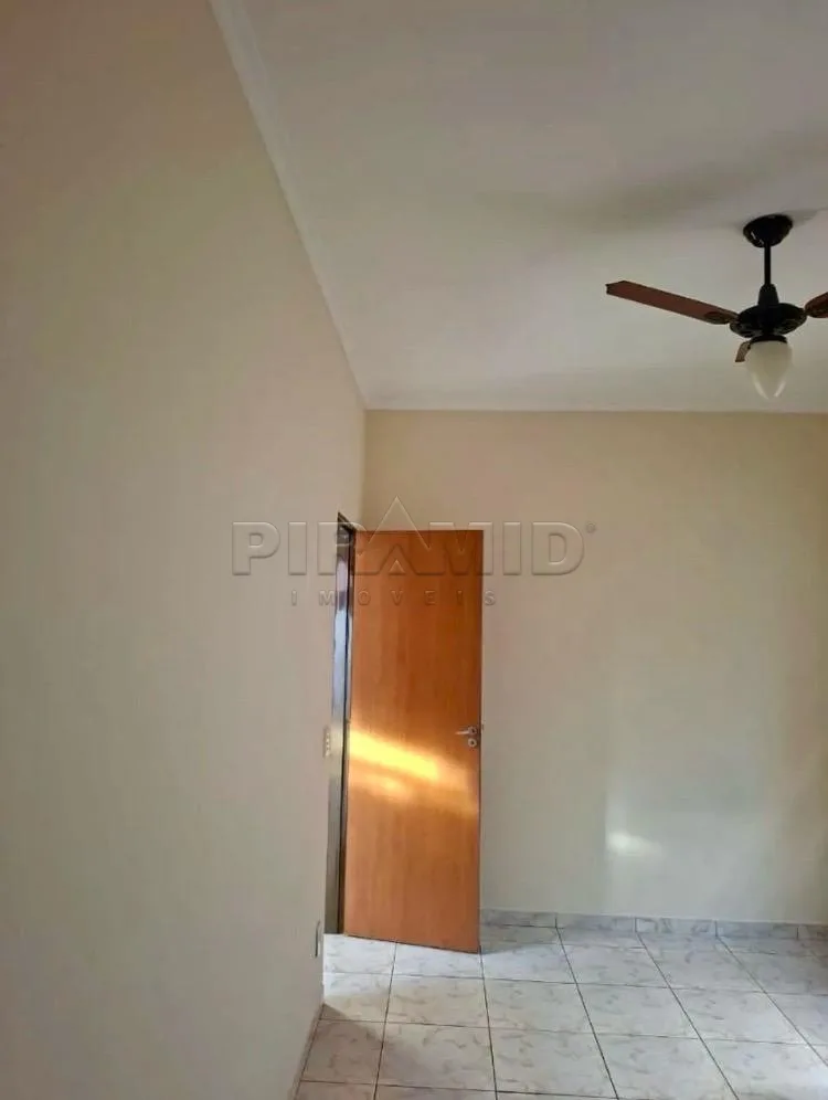 Alugar Casa / Padr&atilde;o em Ribeir&atilde;o Preto R$ 1.750,00 - Foto 2