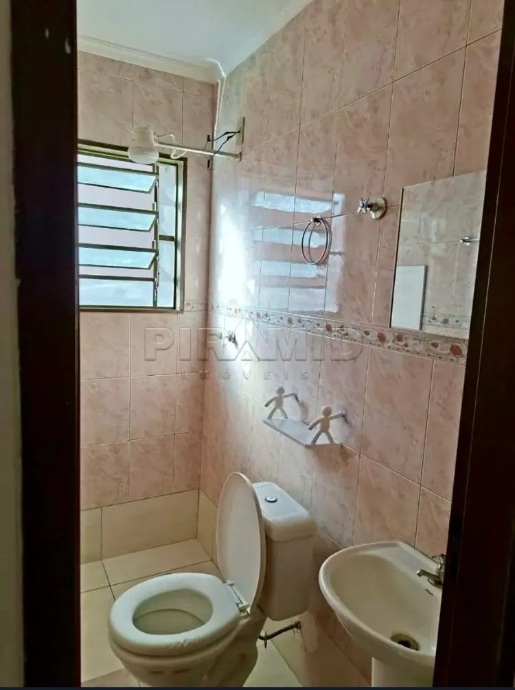 Alugar Casa / Padr&atilde;o em Ribeir&atilde;o Preto R$ 1.750,00 - Foto 4