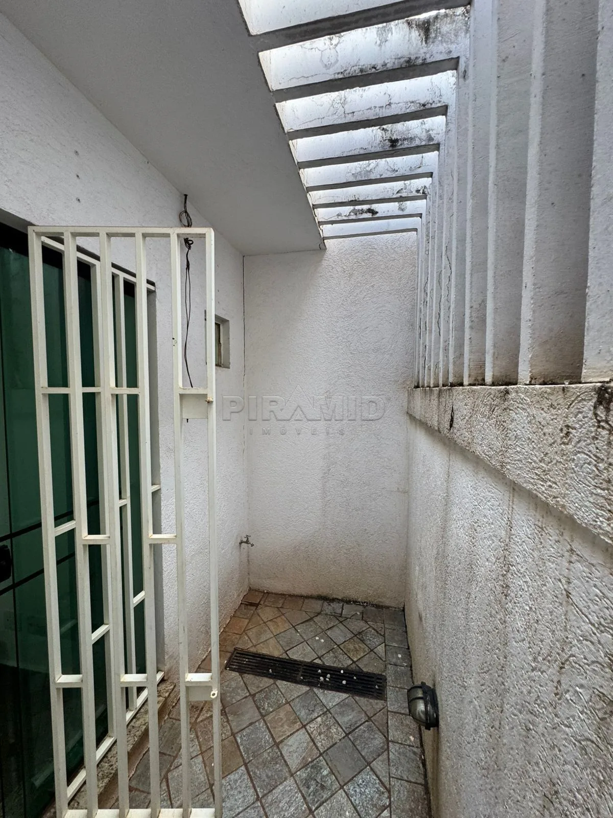 Alugar Comercial / Ponto Comercial em Ribeir&atilde;o Preto R$ 2.000,00 - Foto 7