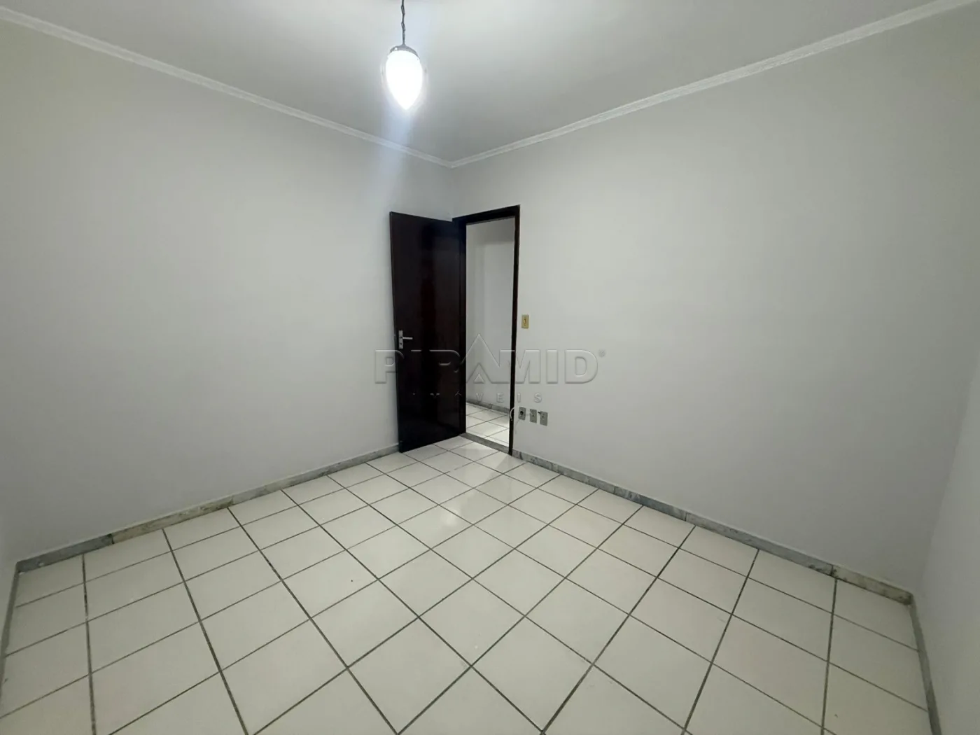 Alugar Apartamento / Padr&atilde;o em Ribeir&atilde;o Preto R$ 1.200,00 - Foto 7