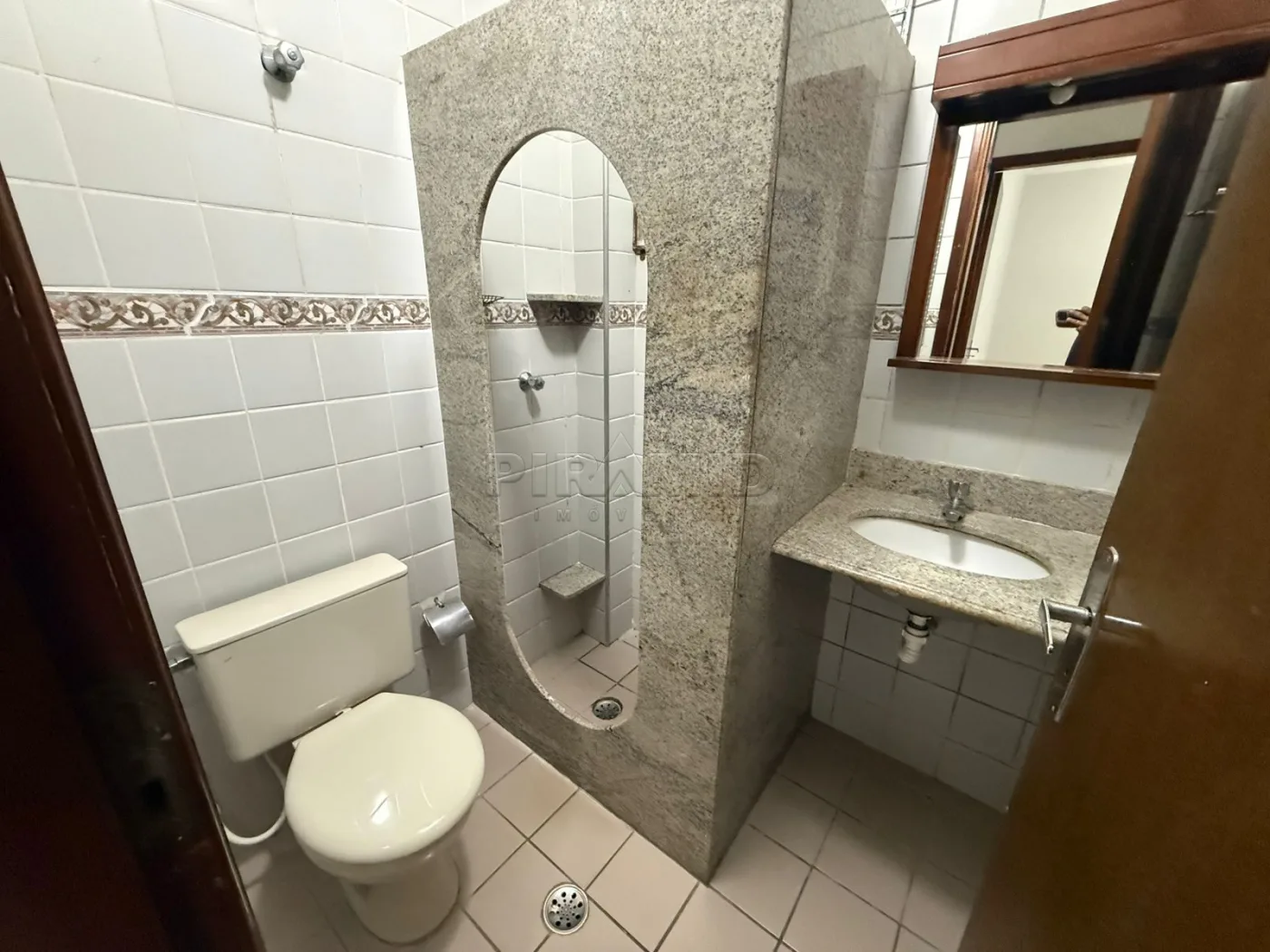 Alugar Apartamento / Padr&atilde;o em Ribeir&atilde;o Preto R$ 1.200,00 - Foto 9