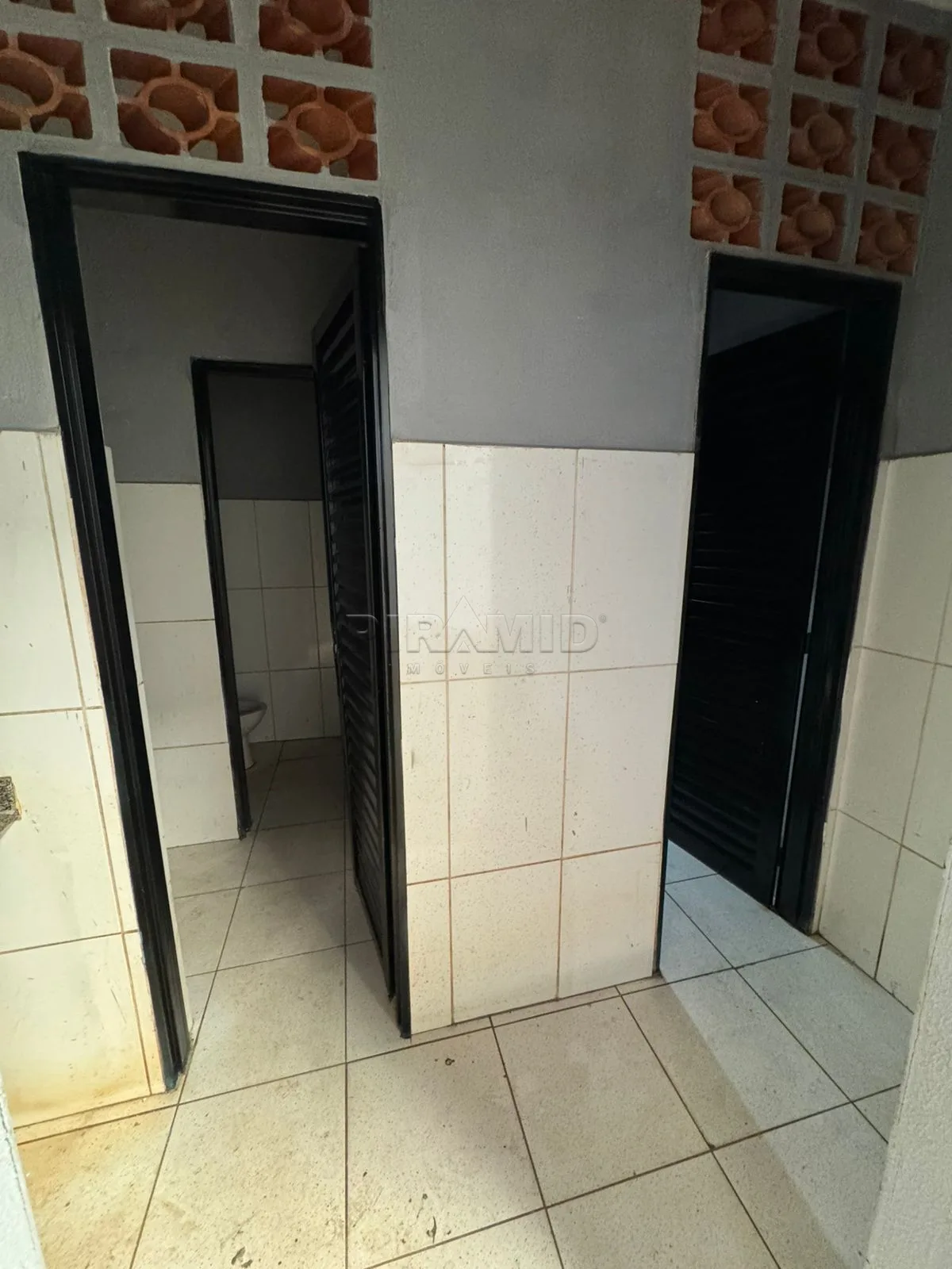 Comprar Comercial / Galp&atilde;o  Barrac&atilde;o em Ribeir&atilde;o Preto R$ 1.250.000,00 - Foto 4