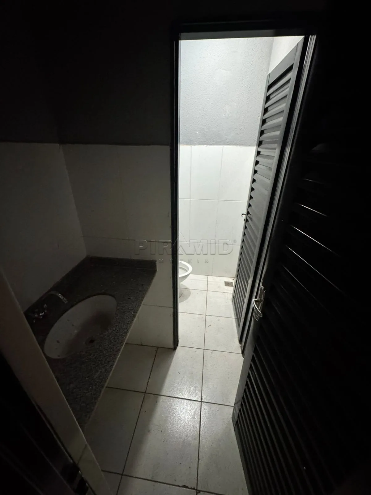 Comprar Comercial / Galp&atilde;o  Barrac&atilde;o em Ribeir&atilde;o Preto R$ 1.250.000,00 - Foto 6