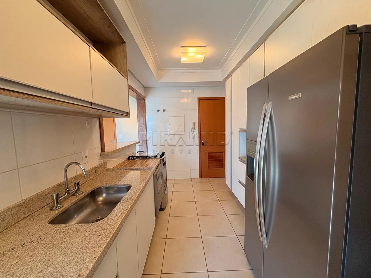 Comprar Apartamento / Padr&atilde;o em Ribeir&atilde;o Preto R$ 1.000.000,00 - Foto 10