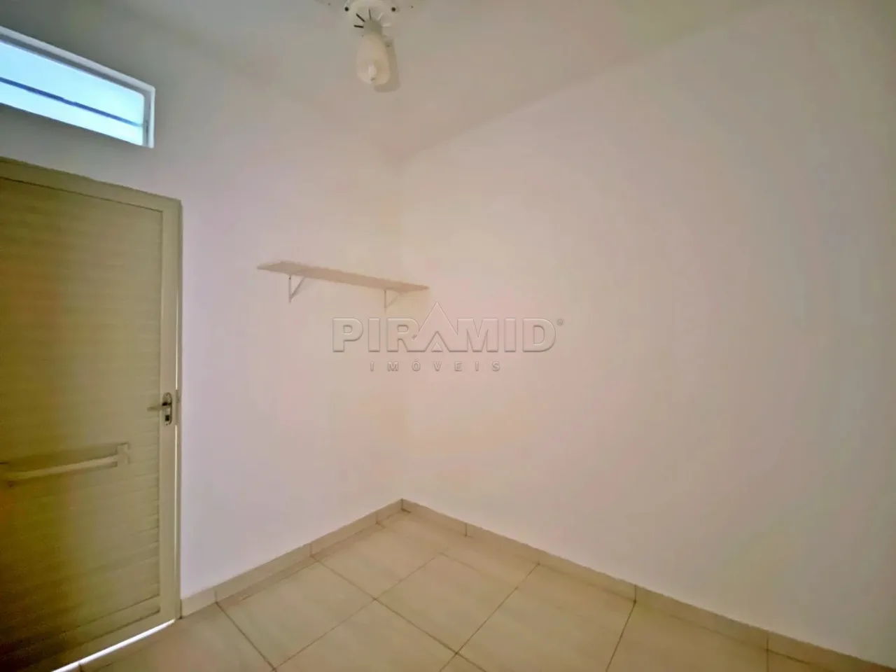 Alugar Comercial / Casa em Ribeir&atilde;o Preto R$ 2.500,00 - Foto 4