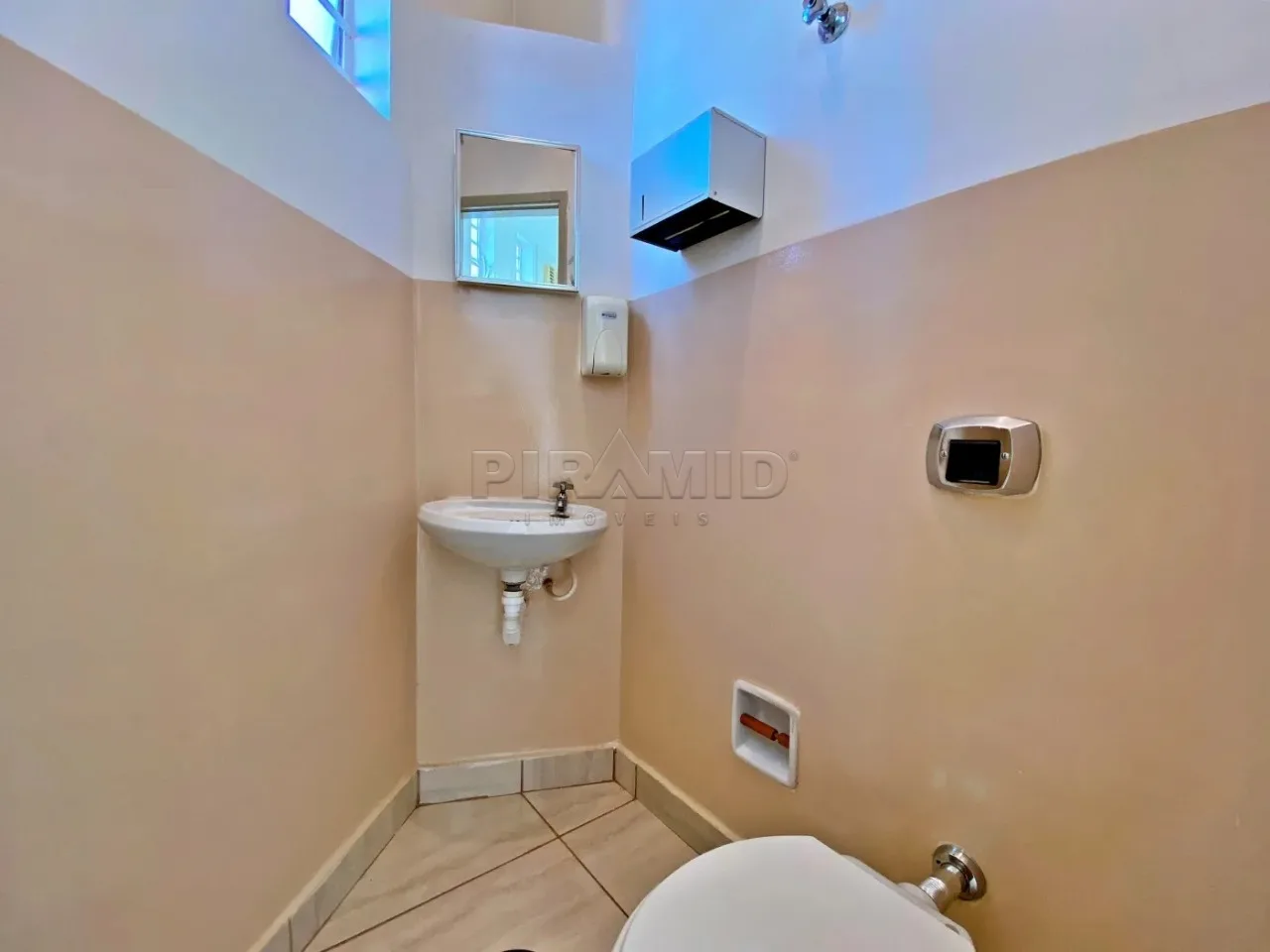 Alugar Comercial / Casa em Ribeir&atilde;o Preto R$ 2.500,00 - Foto 6