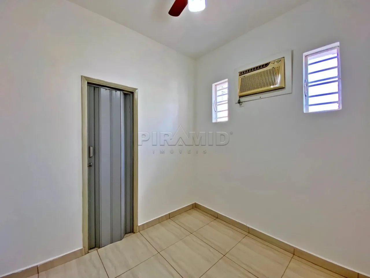 Alugar Comercial / Casa em Ribeir&atilde;o Preto R$ 2.500,00 - Foto 11