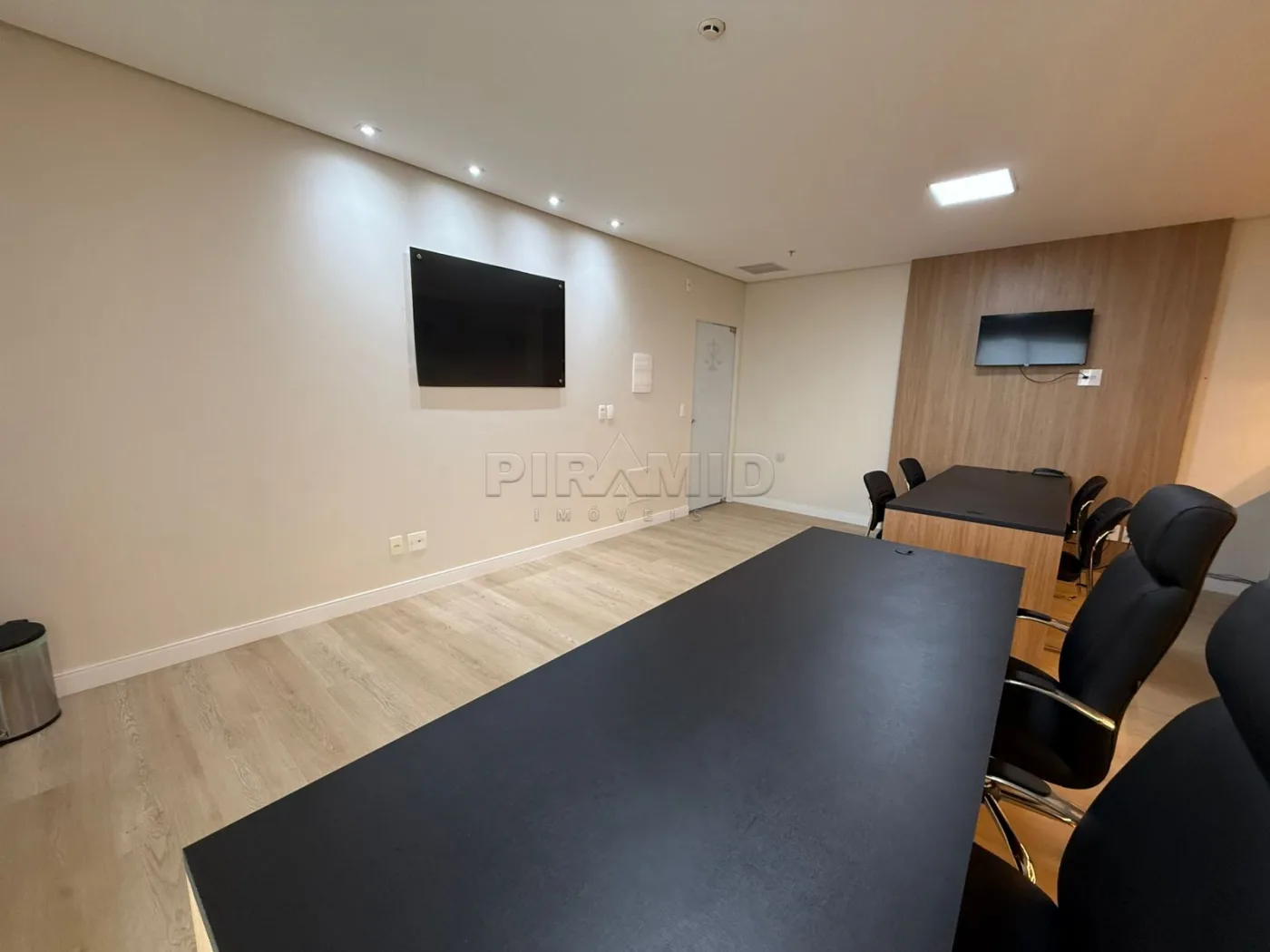 Alugar Comercial / Sala em Ribeir&atilde;o Preto R$ 2.700,00 - Foto 2