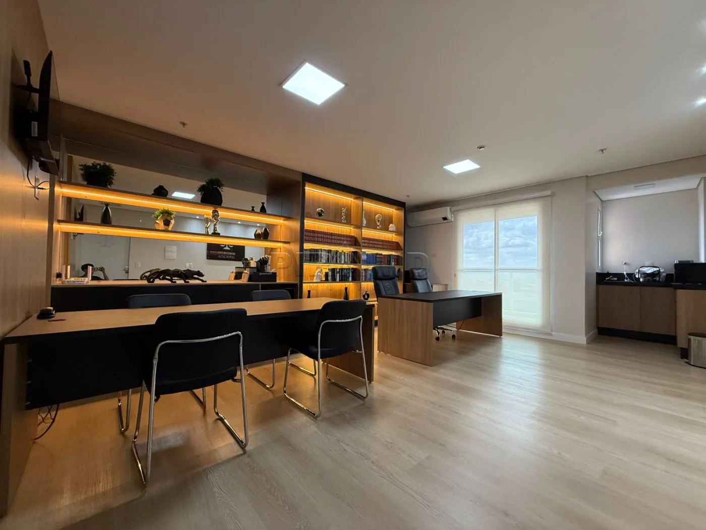 Alugar Comercial / Sala em Ribeir&atilde;o Preto R$ 2.700,00 - Foto 7