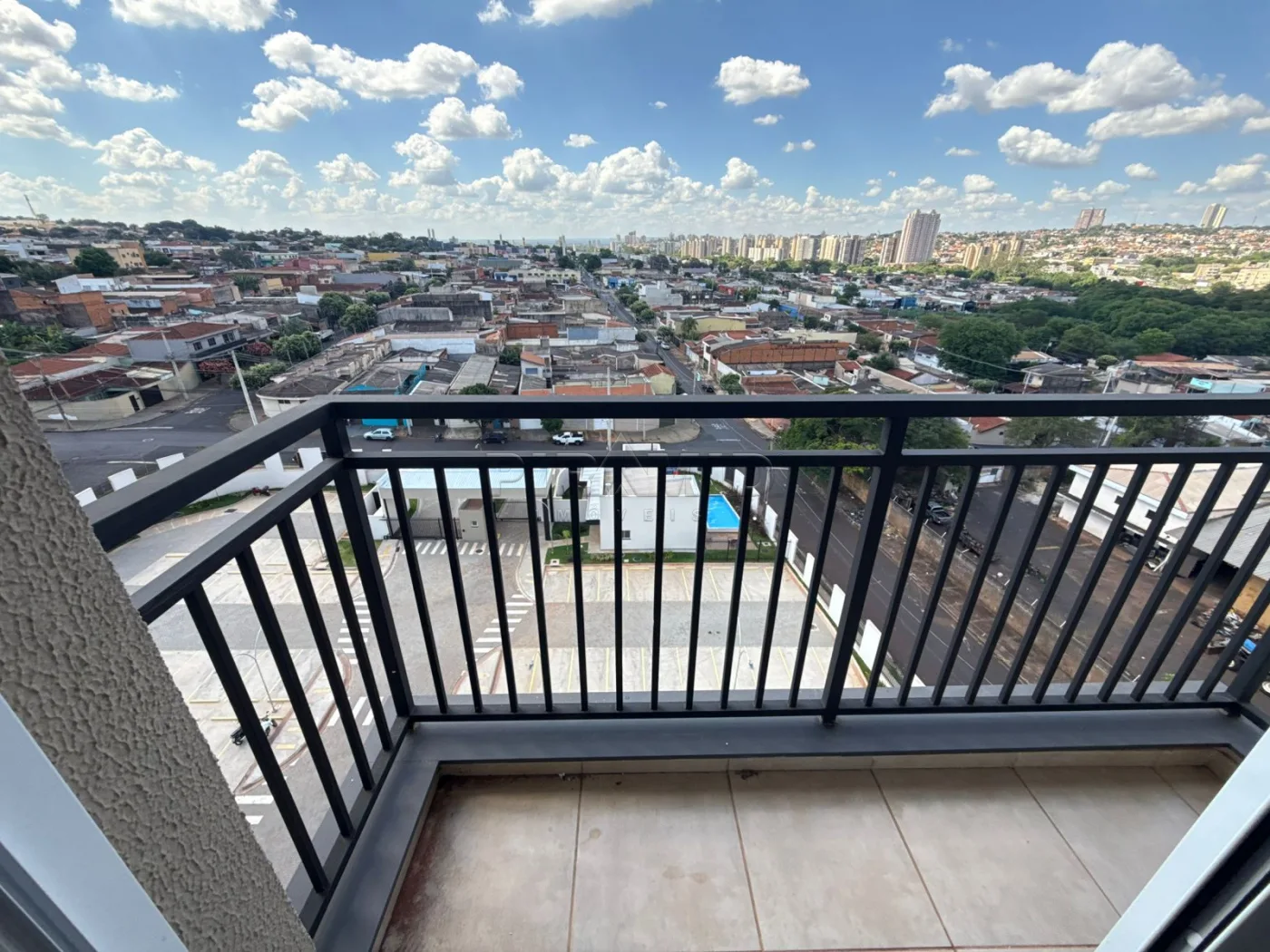Alugar Apartamento / Padr&atilde;o em Ribeir&atilde;o Preto R$ 1.200,00 - Foto 5
