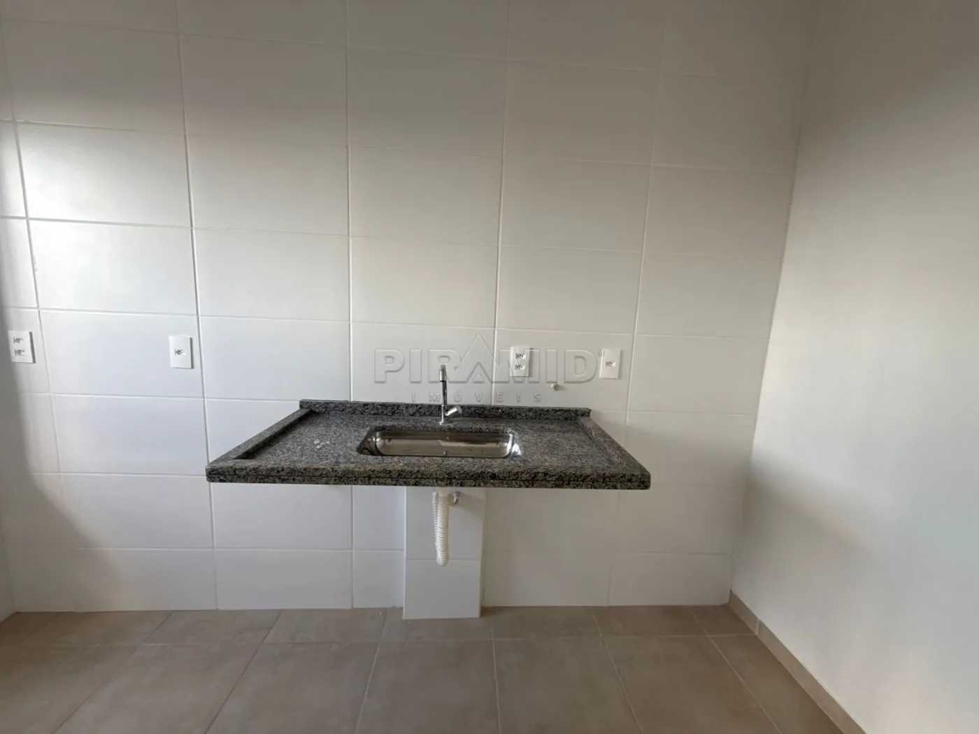 Alugar Apartamento / Padr&atilde;o em Ribeir&atilde;o Preto R$ 1.200,00 - Foto 14