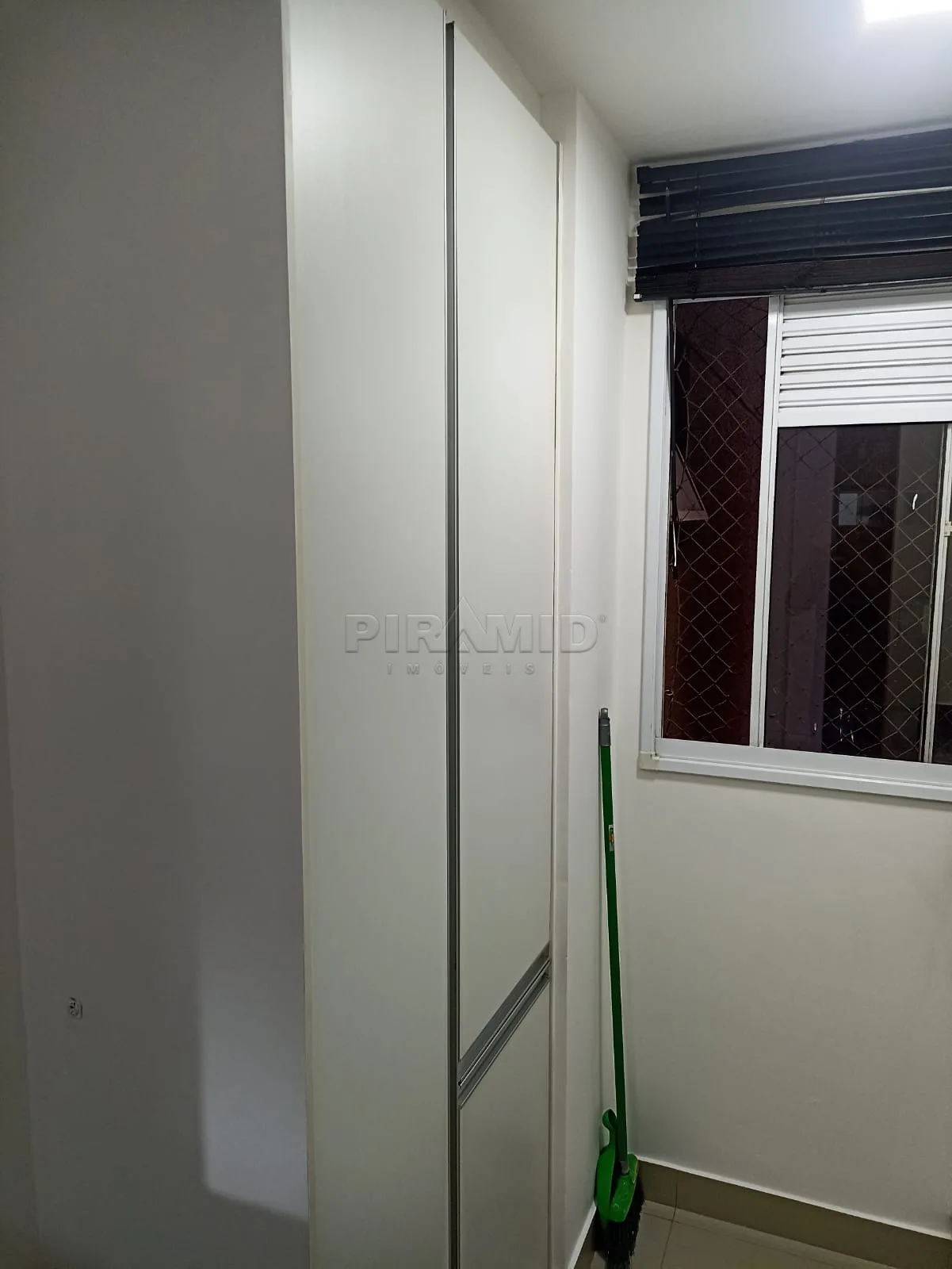 Comprar Apartamento / Padr&atilde;o em Ribeir&atilde;o Preto R$ 300.000,00 - Foto 10