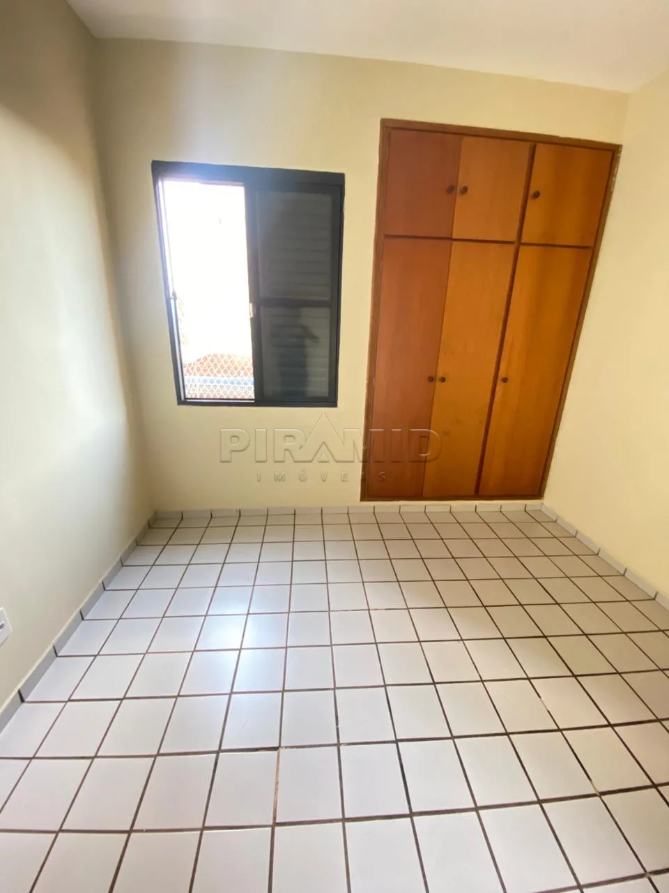Alugar Apartamento / Padr&atilde;o em Ribeir&atilde;o Preto R$ 2.000,00 - Foto 14