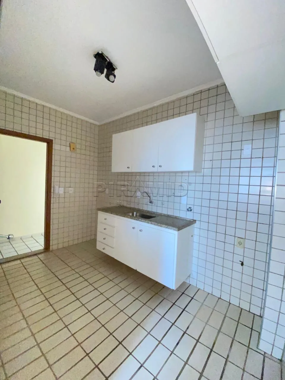 Alugar Apartamento / Padr&atilde;o em Ribeir&atilde;o Preto R$ 2.000,00 - Foto 18