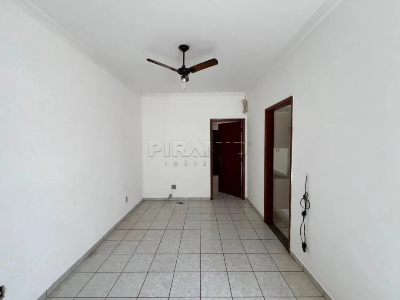 Alugar Apartamento / Padr&atilde;o em Ribeir&atilde;o Preto R$ 1.600,00 - Foto 2