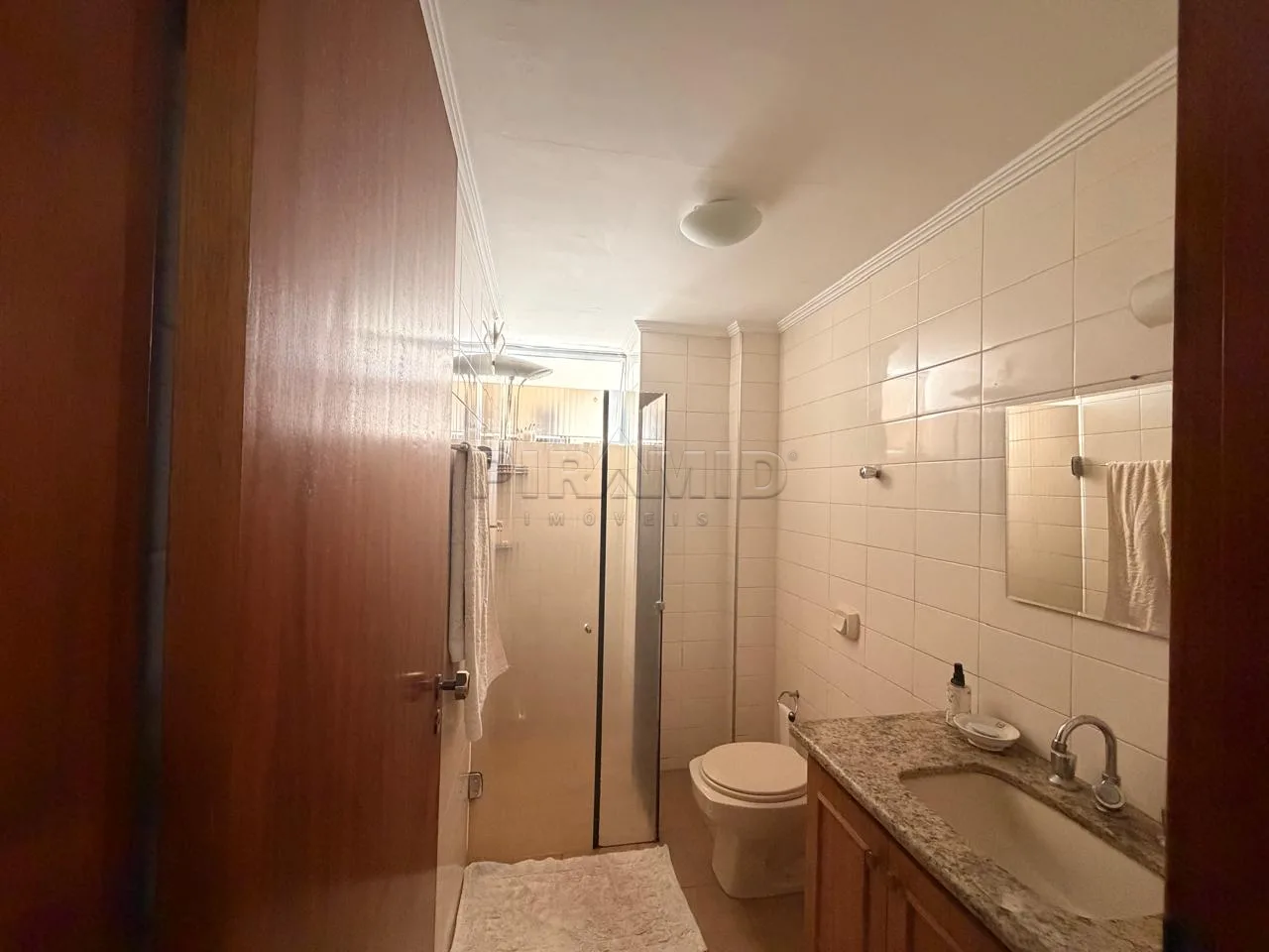 Comprar Apartamento / Padr&atilde;o em Ribeir&atilde;o Preto R$ 370.000,00 - Foto 4