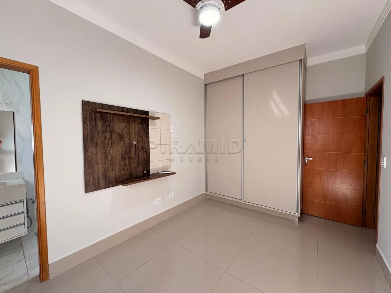 Comprar Casa / Condom&iacute;nio em Ribeir&atilde;o Preto R$ 1.140.000,00 - Foto 19