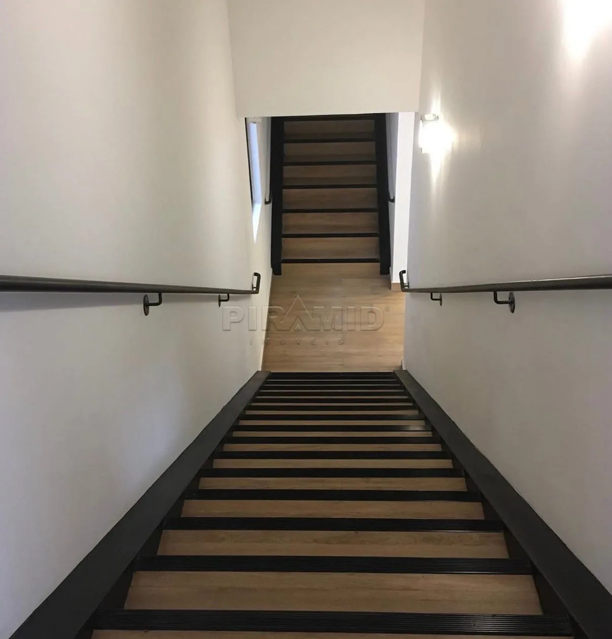 Alugar Comercial / Sal&atilde;o em Ribeir&atilde;o Preto R$ 20.500,00 - Foto 2